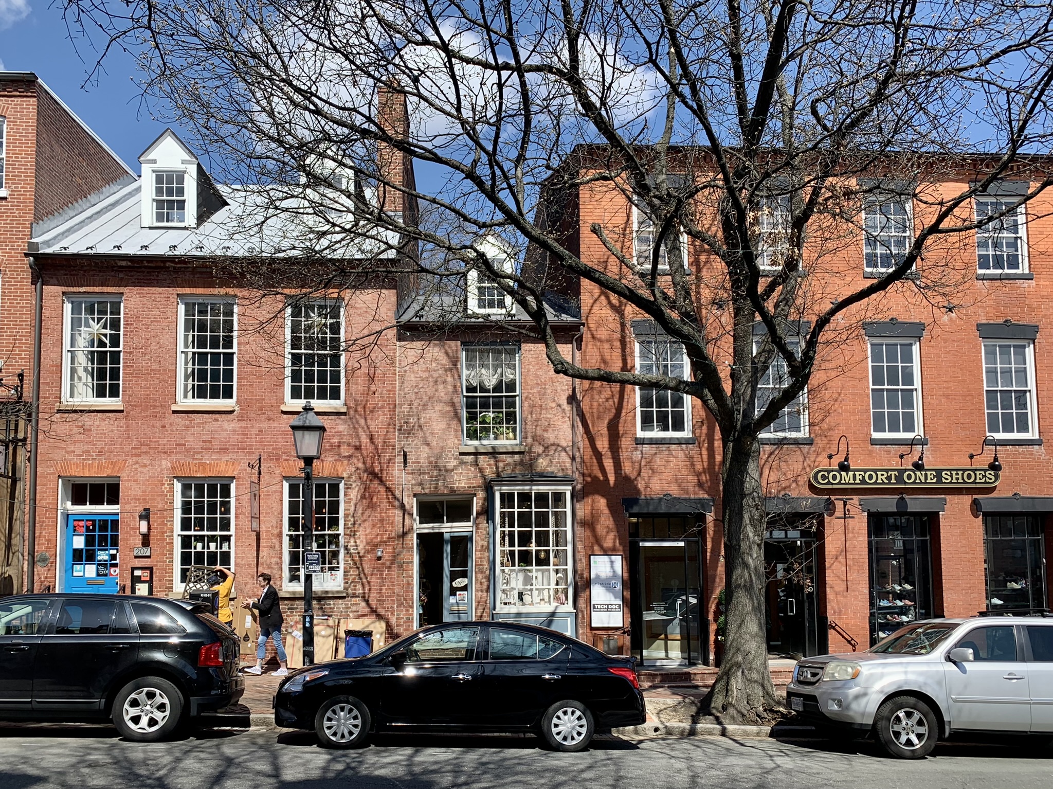 The building located at 205 King Street in Alexandria, Virginia, is an 11-foot 9-inch wide spite house constructed around 1812. It's one of four spite houses in Alexandria.