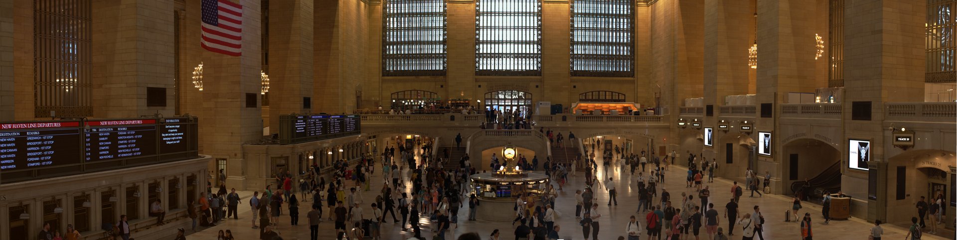 Panoramic view of Grand Central Terminal main lobby