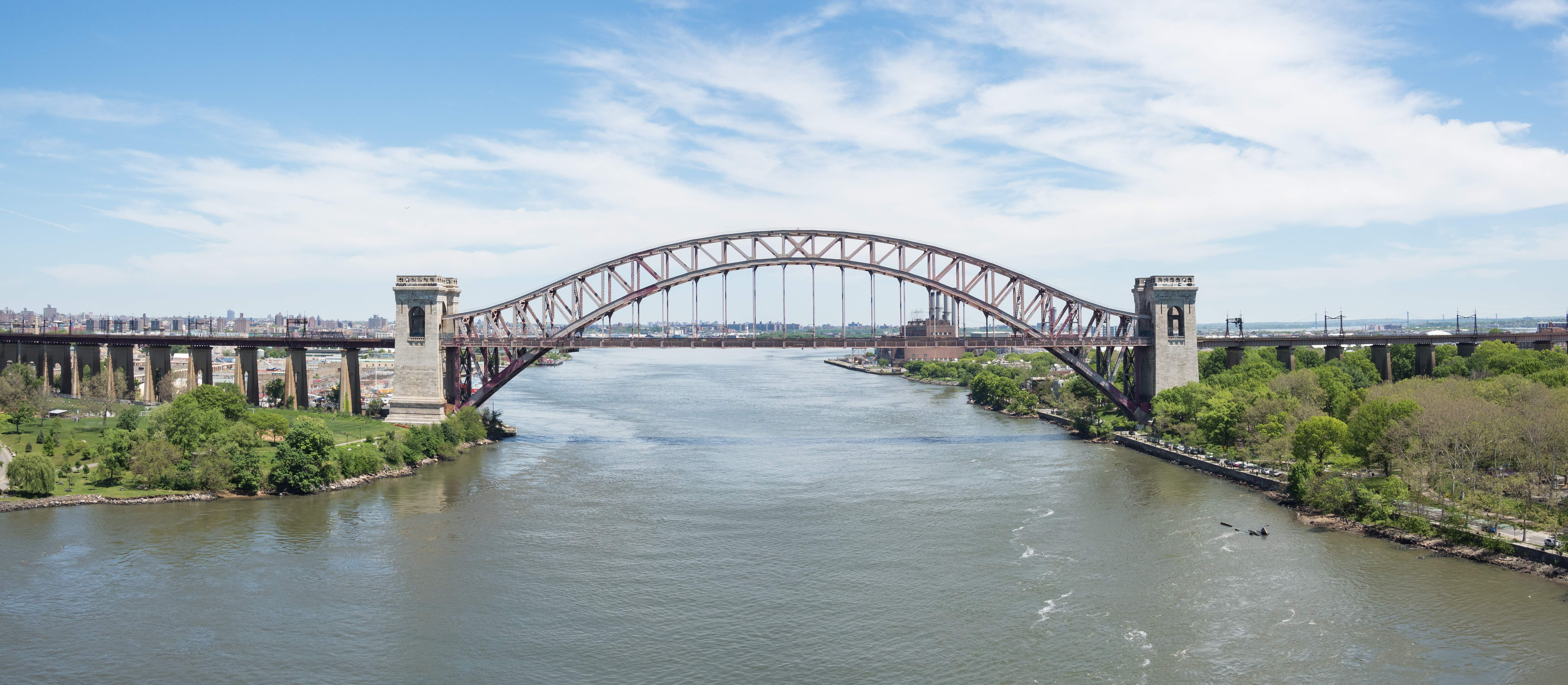 Hell Gate Bridge and the East River, viewed from the RFK bridge