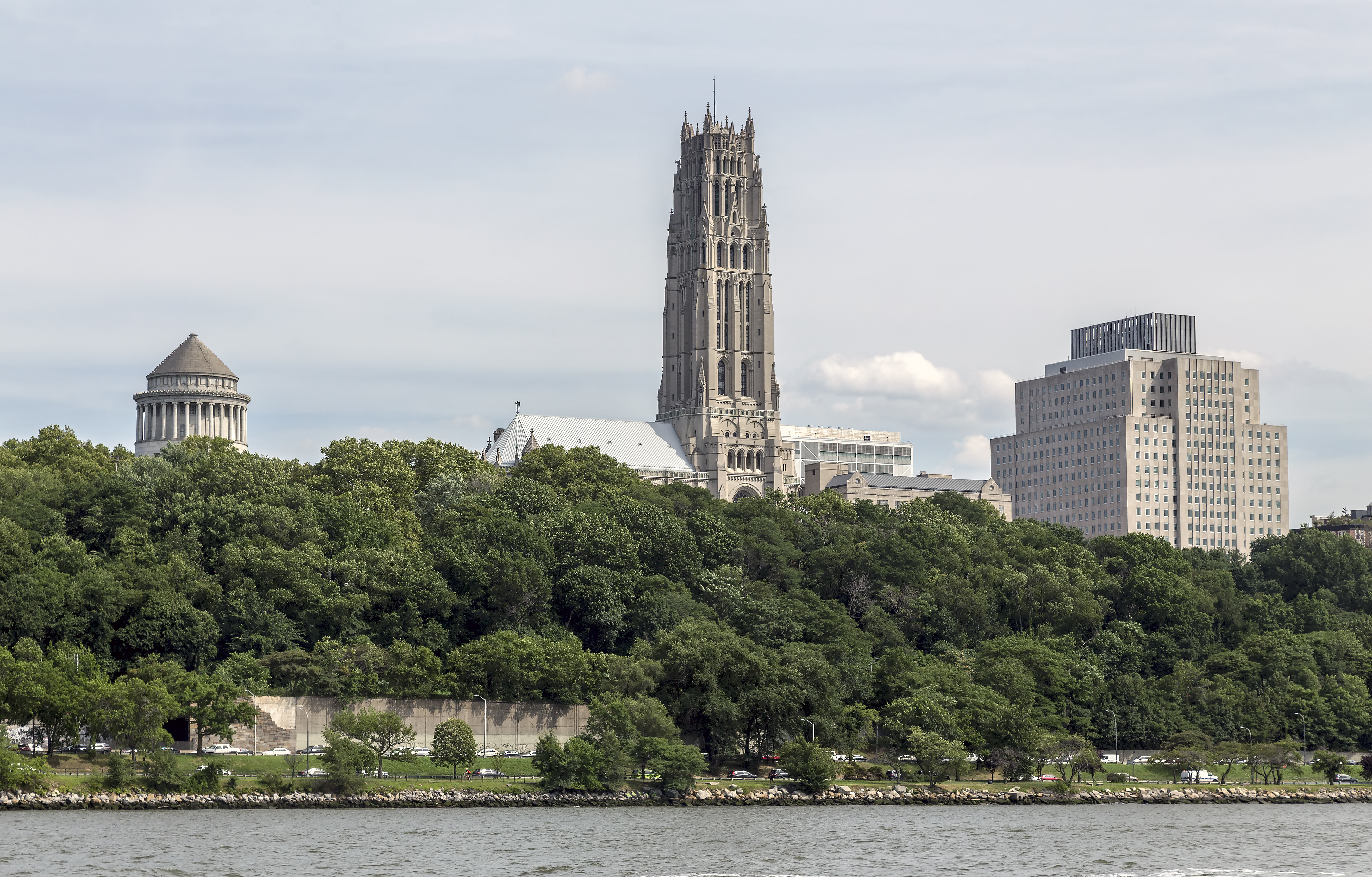 Grant's Tomb, Riverside Church and the Interchurch Center with Riverside Drive below, seen from the Hudson River