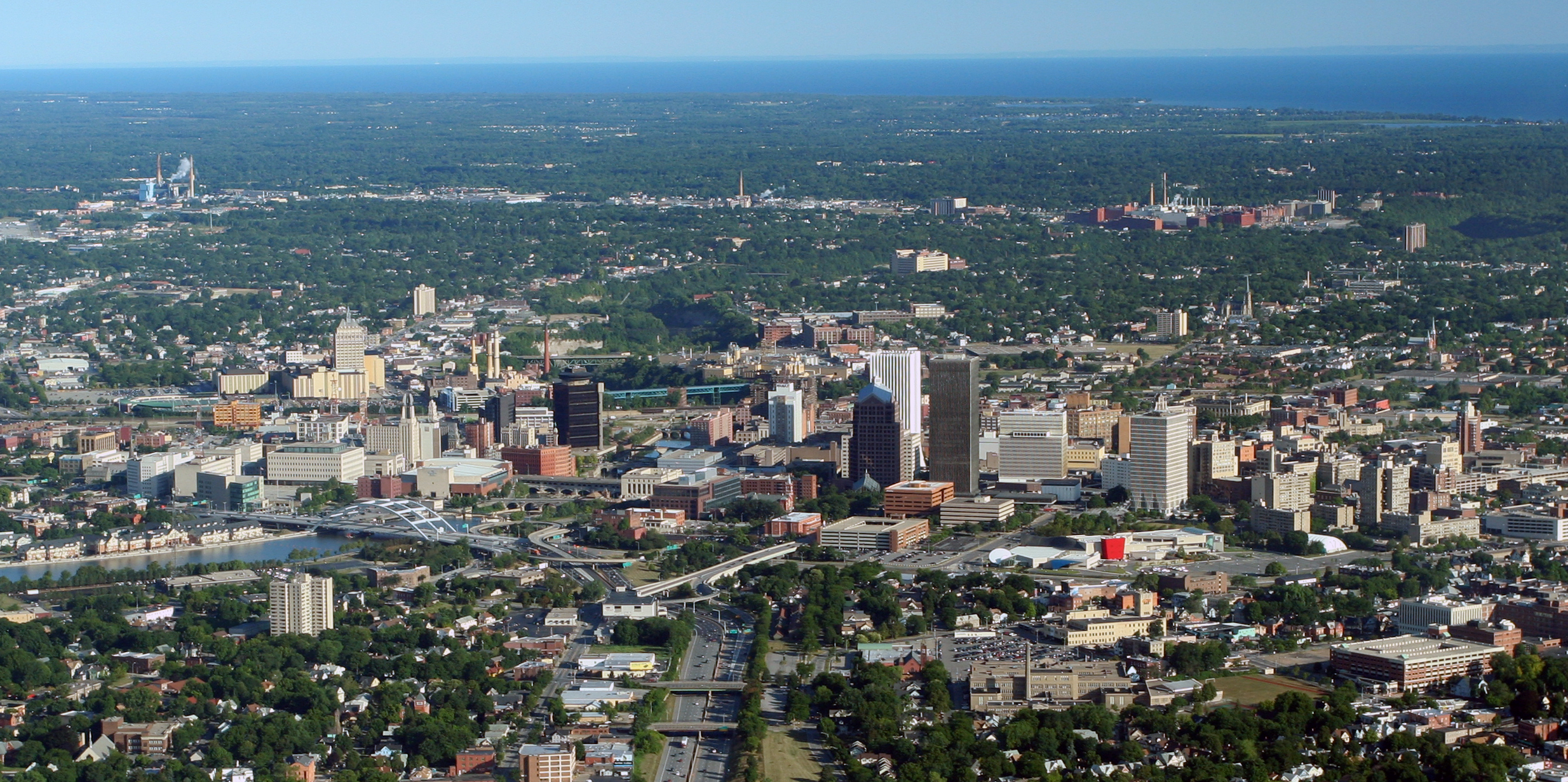 An aerial image of the city of en:Rochester, New York.