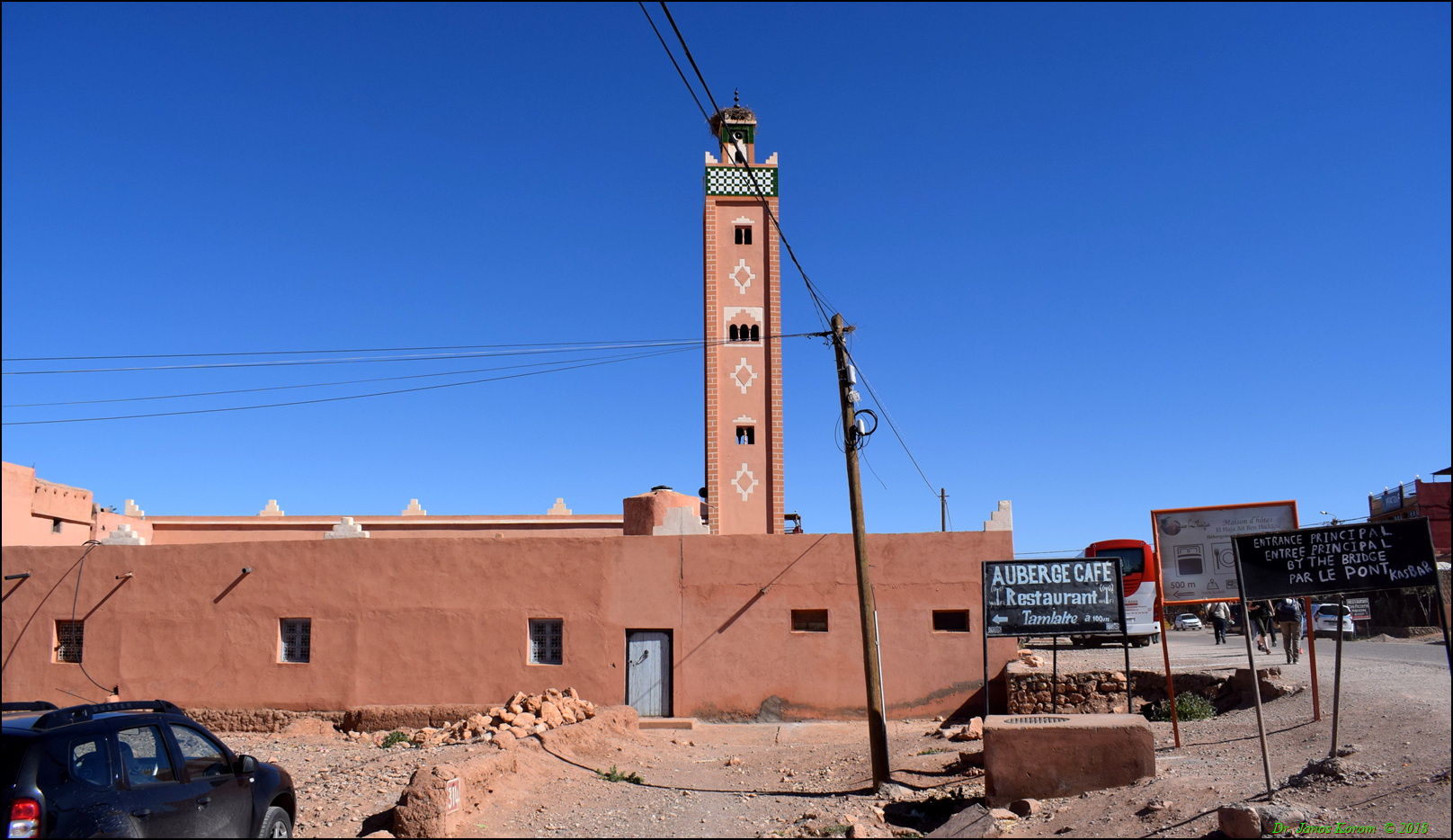 Mosque in the modern village of Aït Benhaddou (west side of the river).