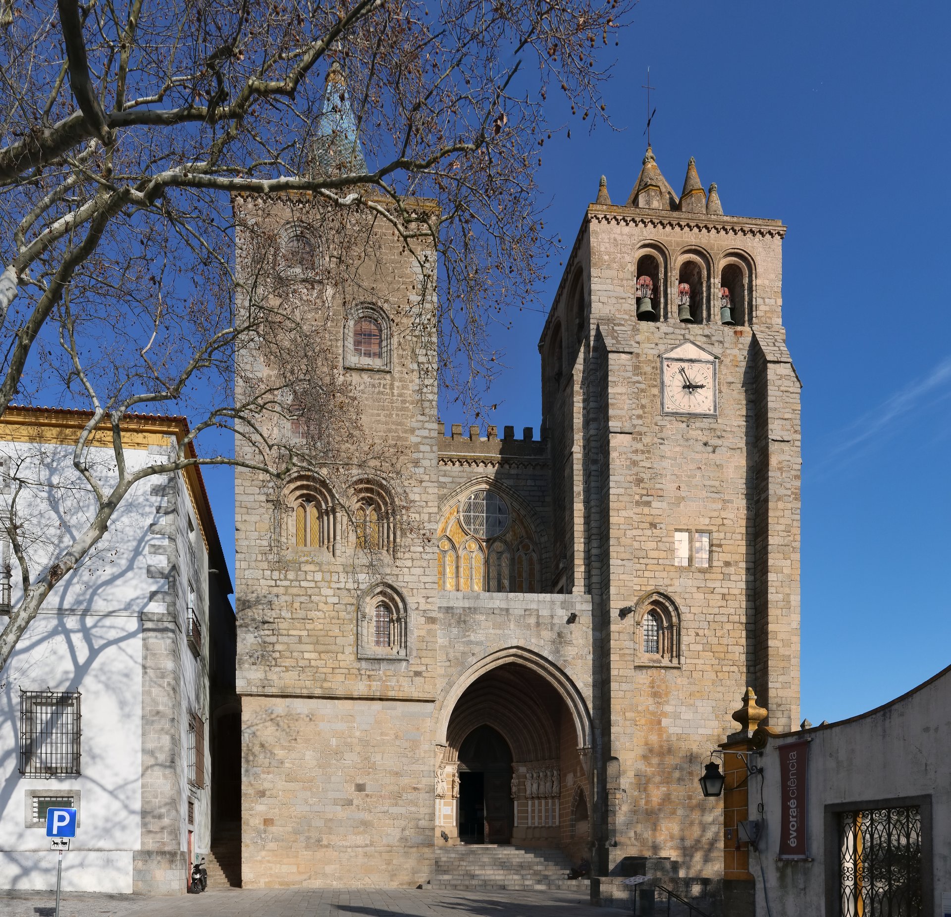 Évora / Portugal, Alentejo - Front of Cathedral