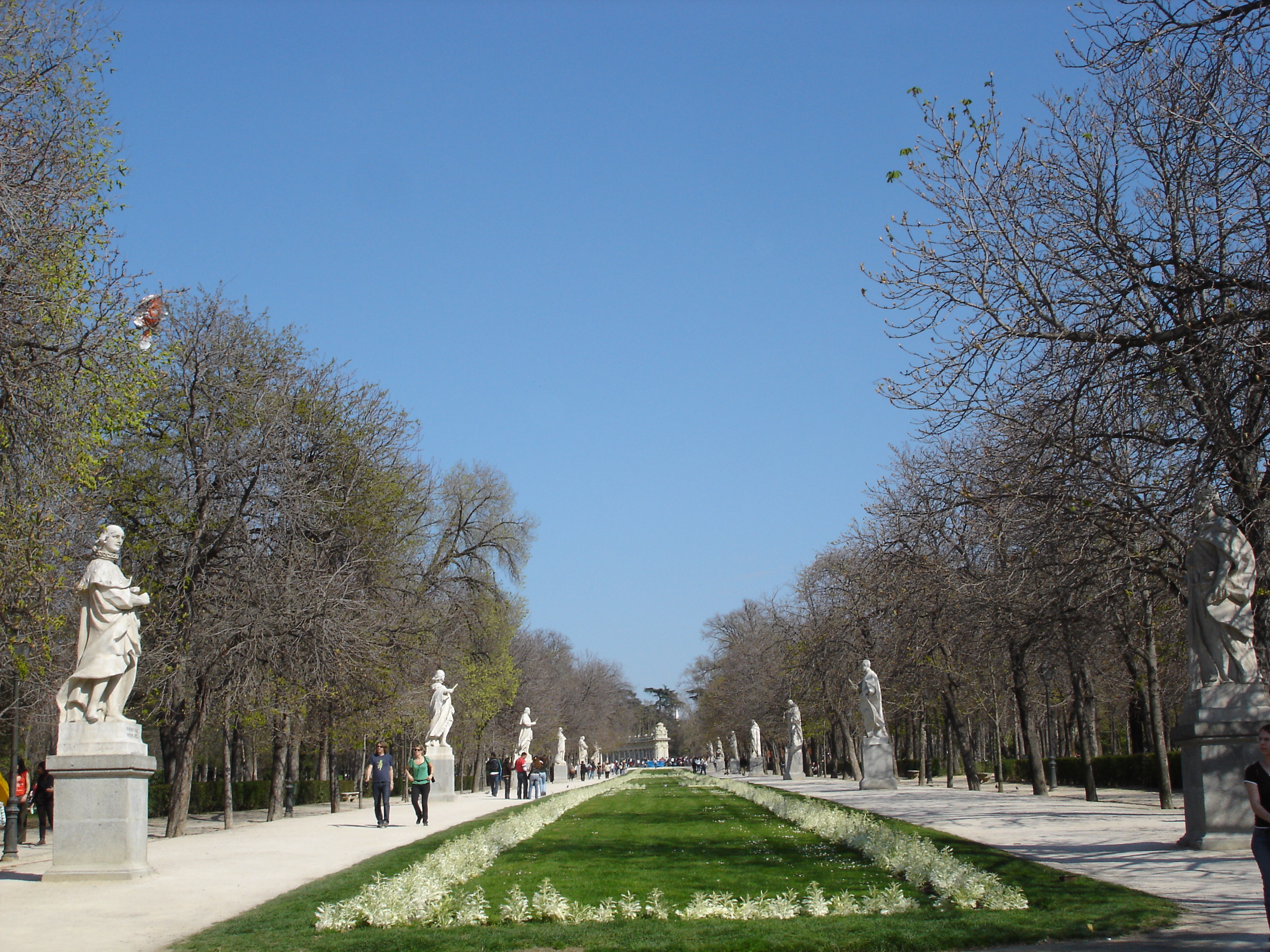 The Paseo de la Argentina is a sculpture walk and open air museum along a landscape avenue (allée) in Retiro Park  (Jardines del Buen Retiro) in central Madrid, Spain.
