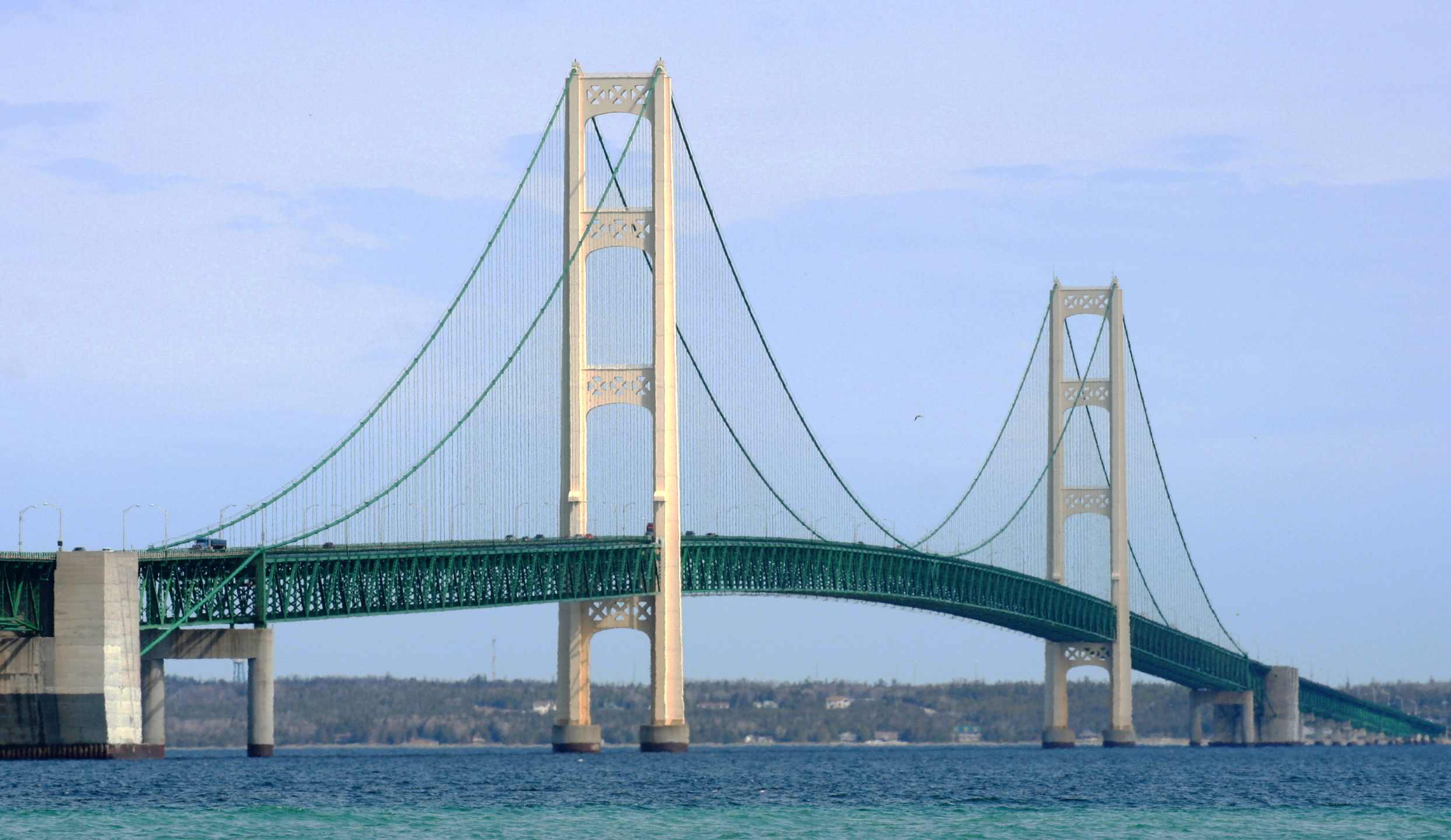 A picture of the Mackinac Bridge. The photo was taken from the southern shore of the Lower Peninsula facing St Ignace. The picture shows the Mackinac Bridge.
This photo was taken by the submitter on April 28, 2007.
