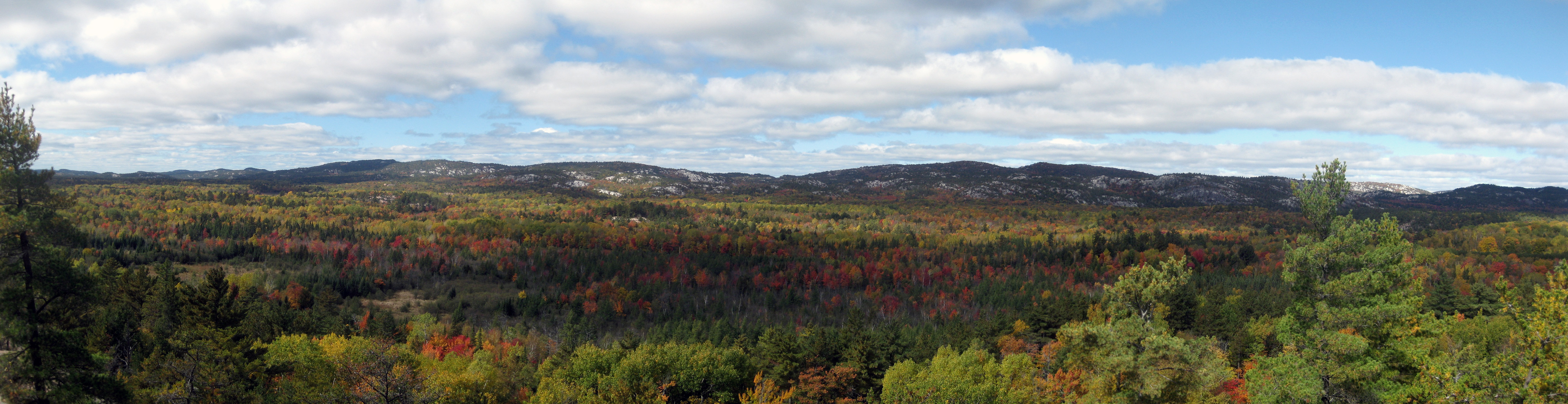 Killarney Provincial Park in Ontario, Canada.Panoramic view from the Granite Ridge Trail