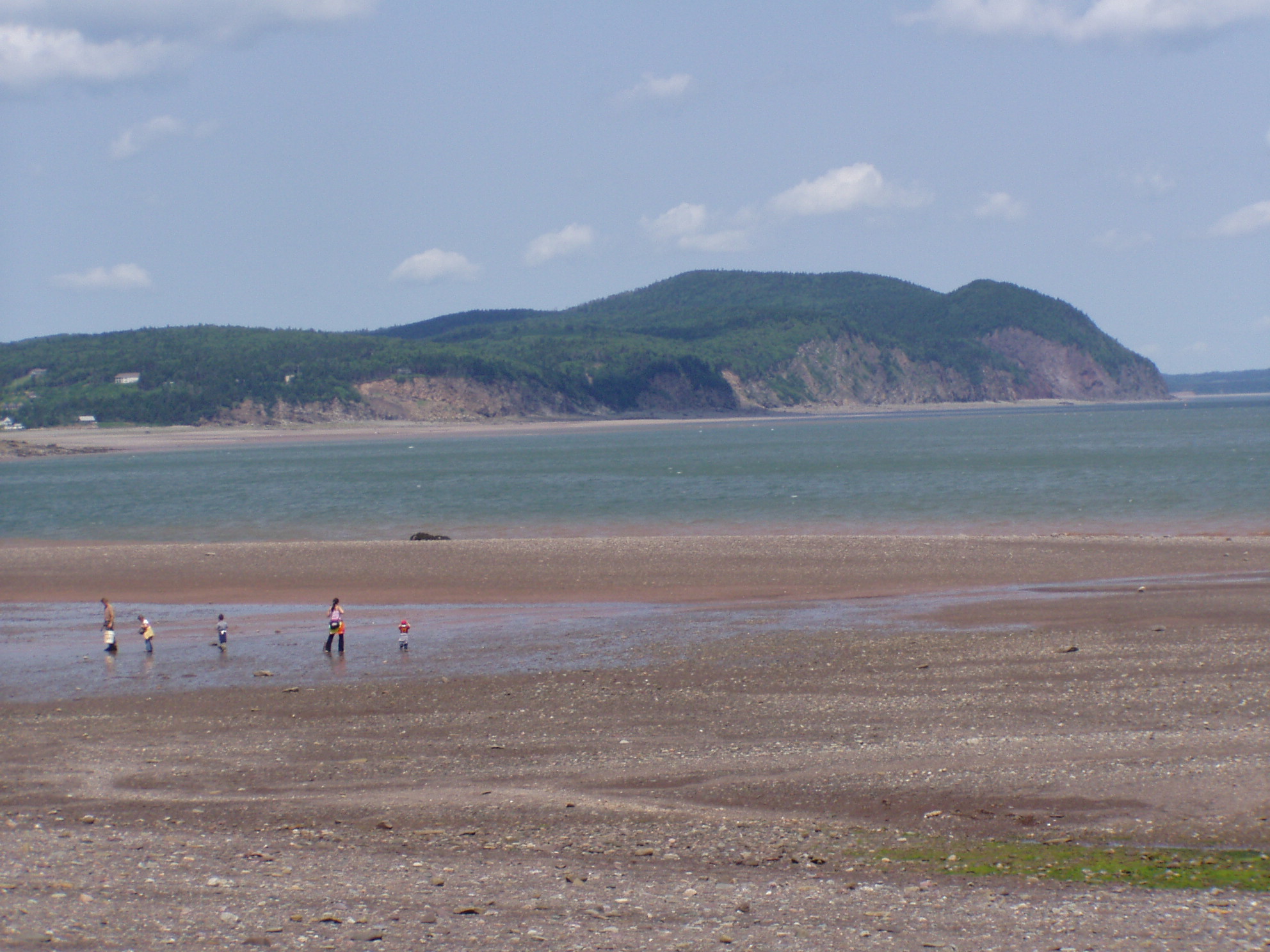 Alma beach at low tide. Fundy National Park of Canada, New Brunswick. Photo taken in July 2004 by myself, Danielle Langlois.