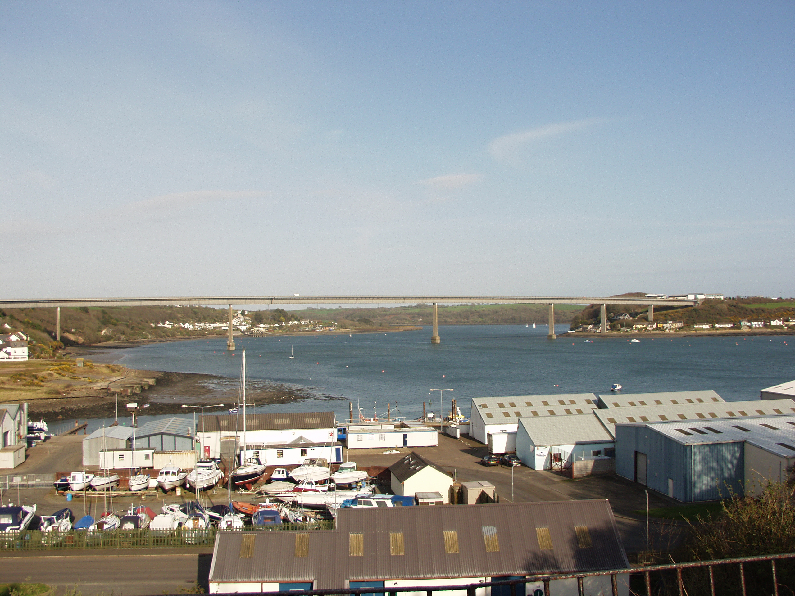 en:Cleddau Bridge from Neyland