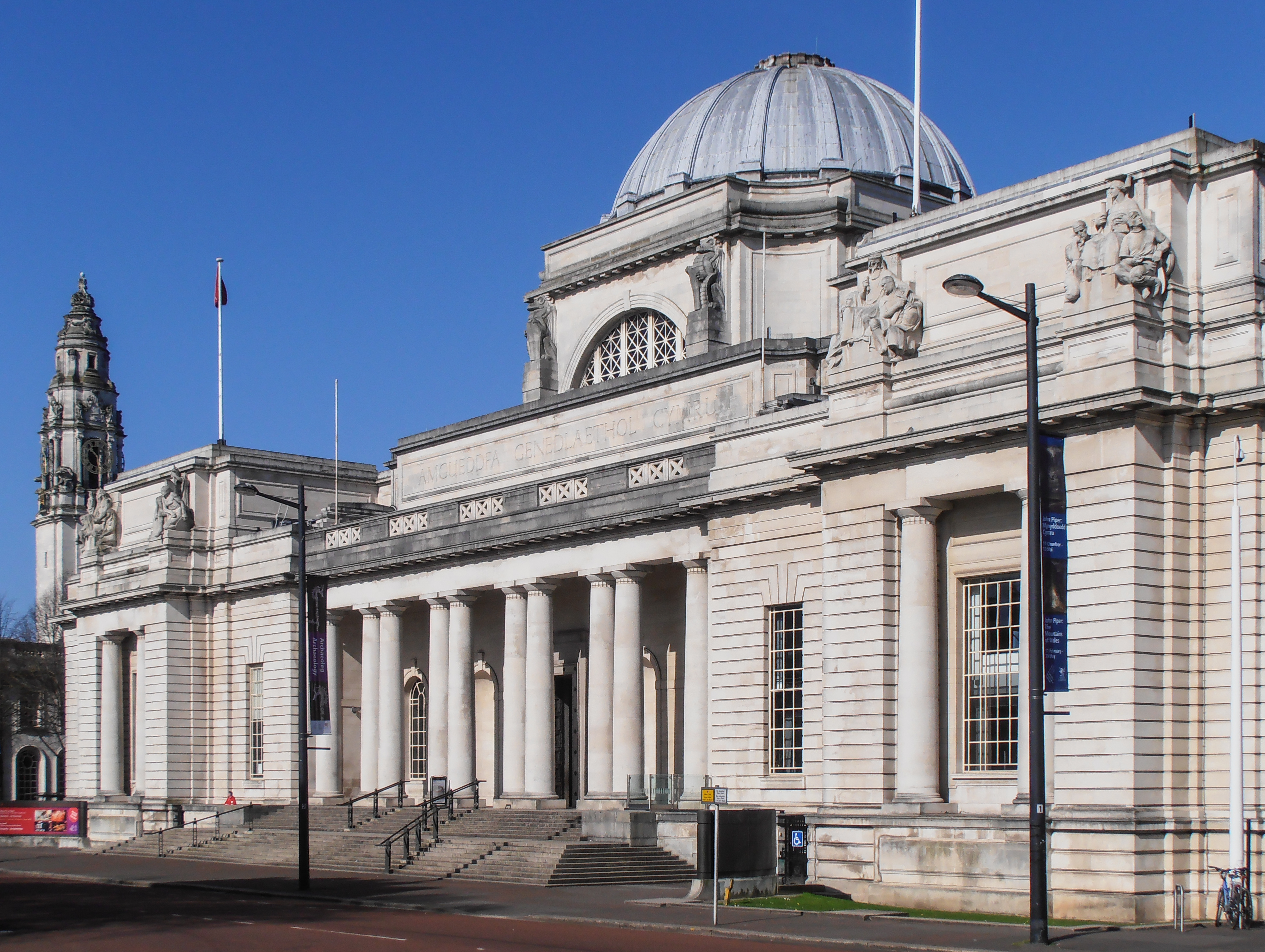National Museum Cardiff, Cathays Park, Cardiff. Built 1913–27 to the designs of Arnold Dunbar Smith and Cecil Brewer.