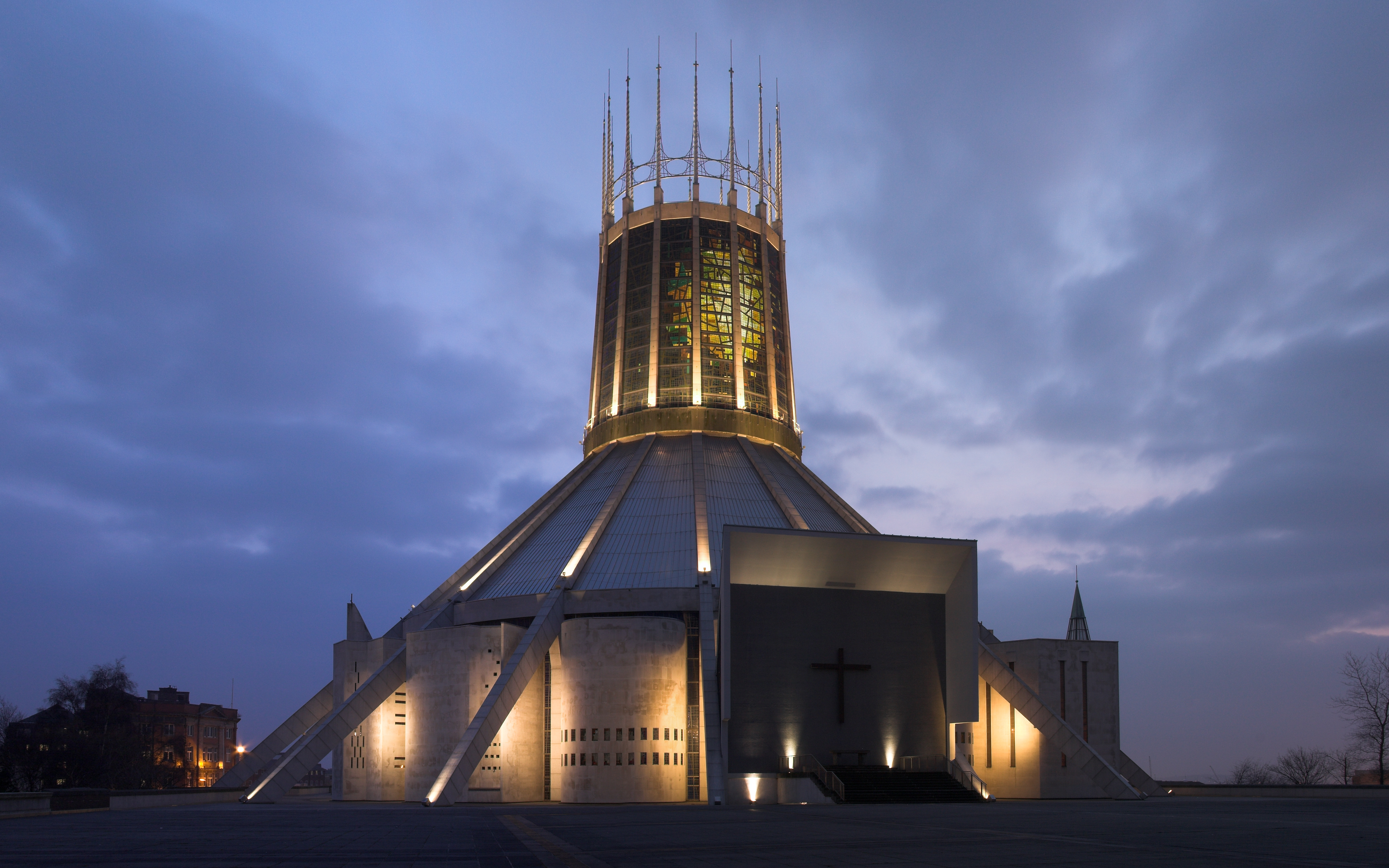 Liverpool Metropolitan Cathedral at dusk.