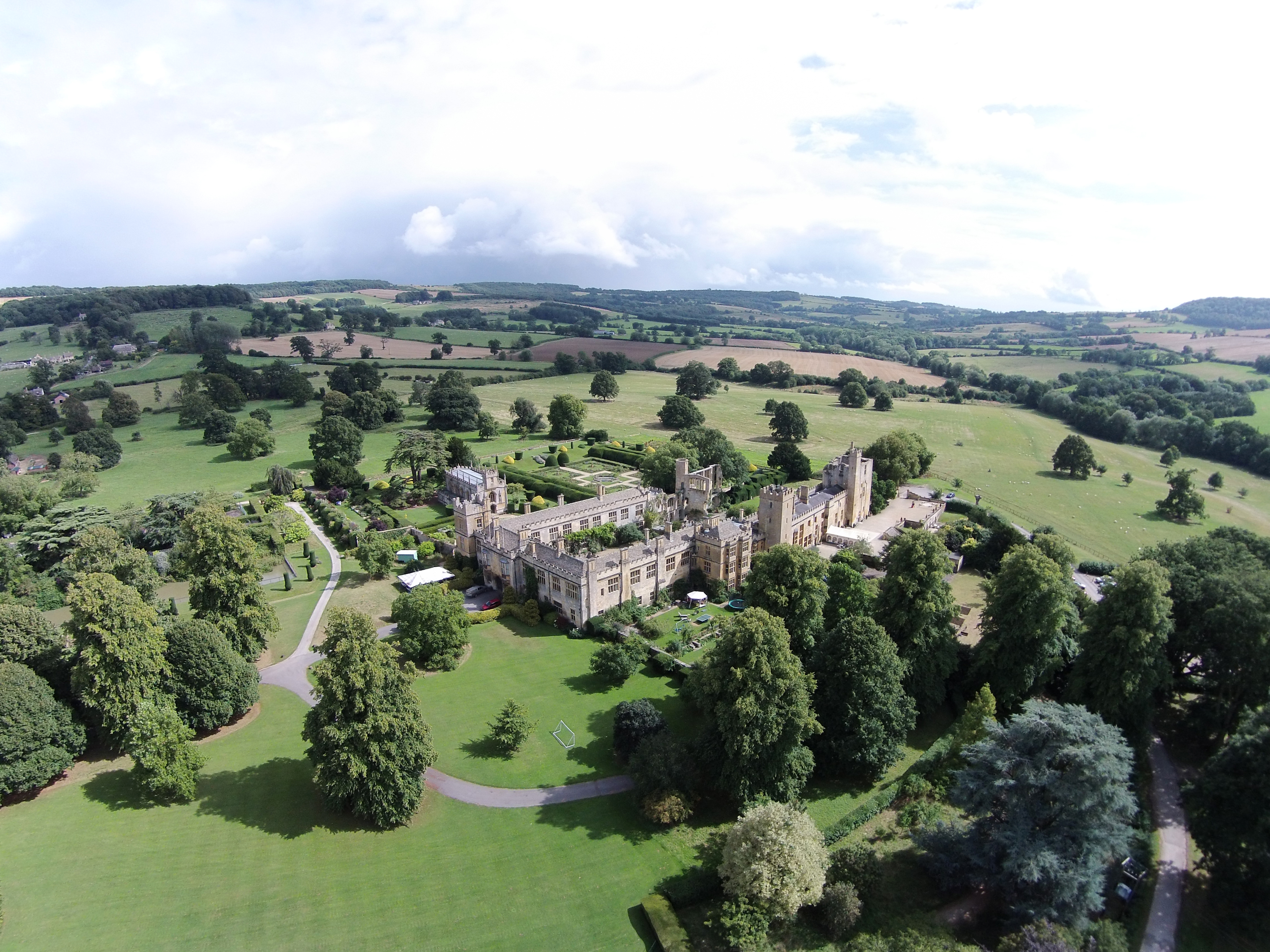 Aerial photo of Sudeley Castle. Camera: DJI Phantom 2 Vision+ UAV (quadcopter drone)