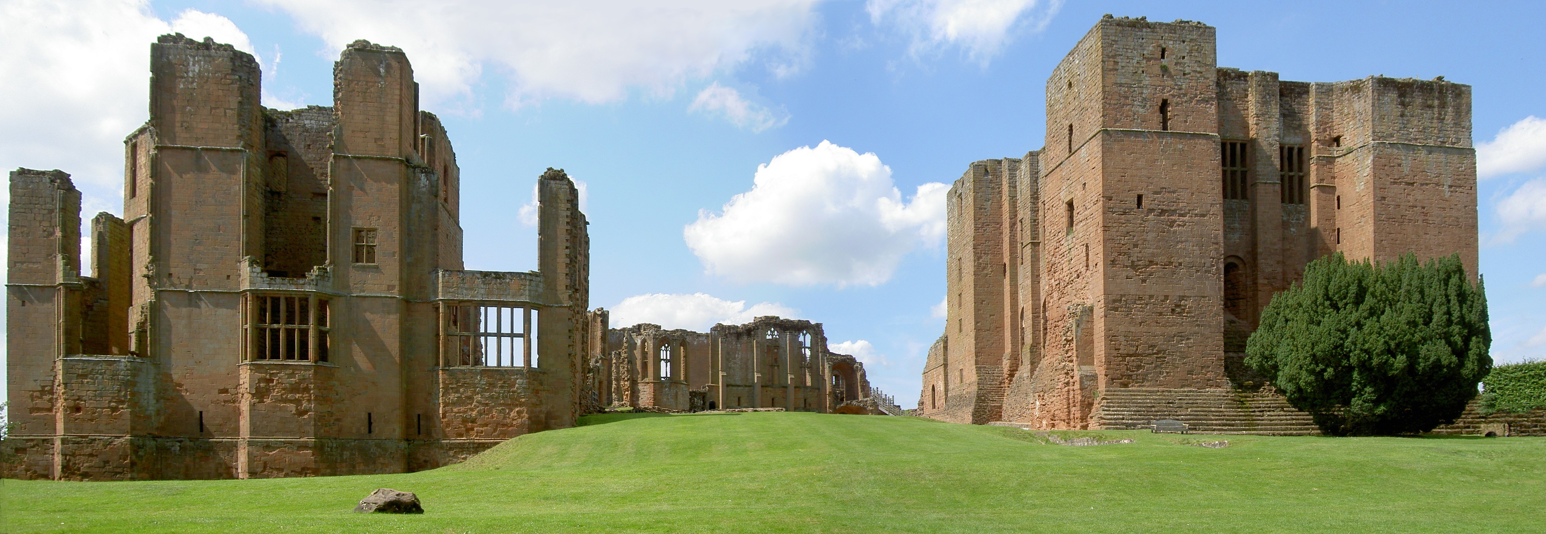 Kenilworth Castle, panorama taken from the east