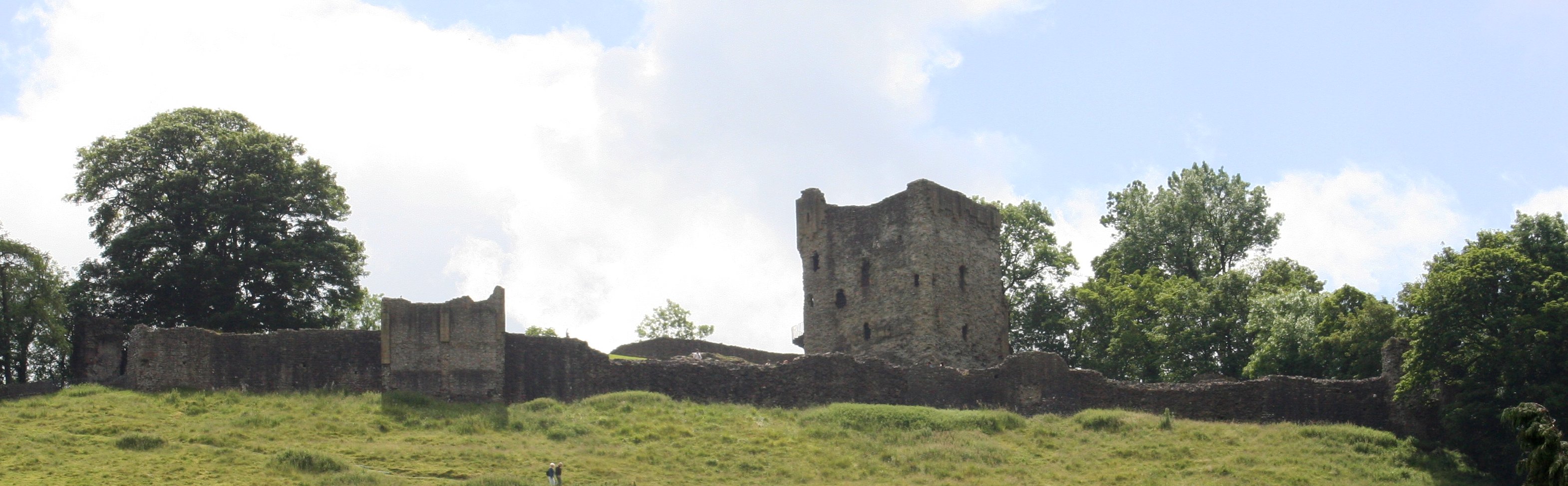 Peveril Castle, viewed from the bottom of the hill in Castleton.