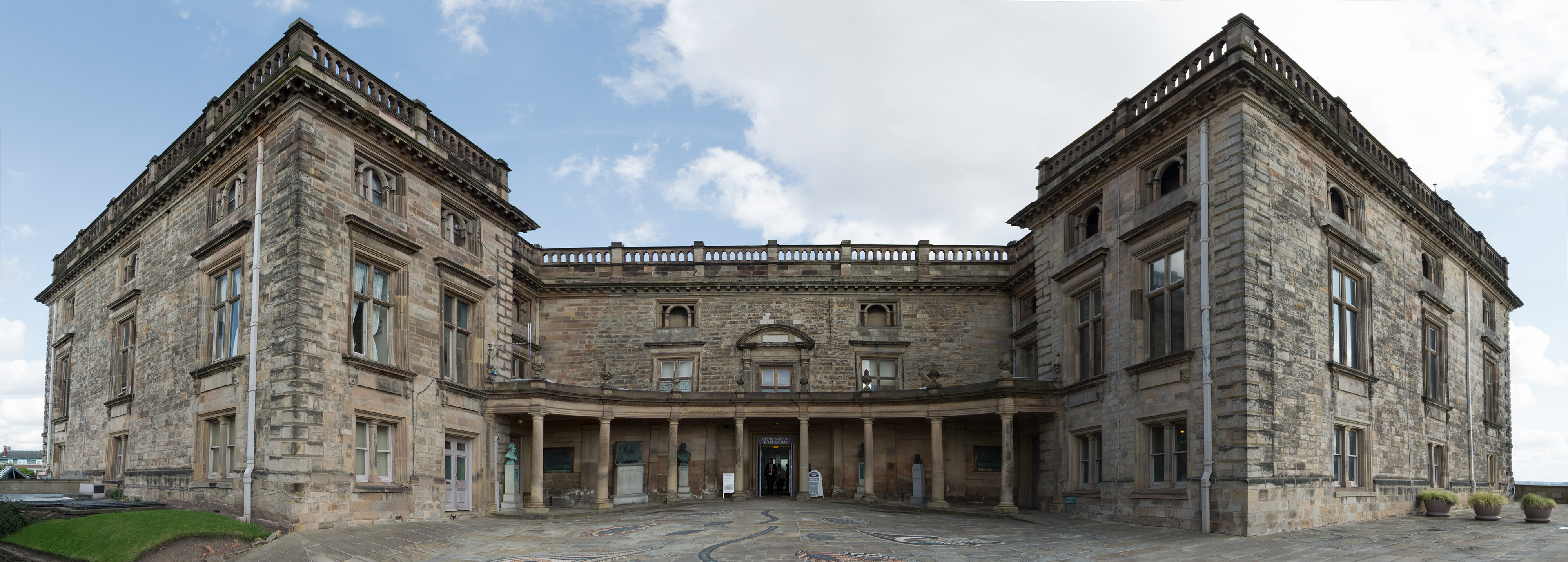 An entrance to the Nottingham Castle Ducal Mansion