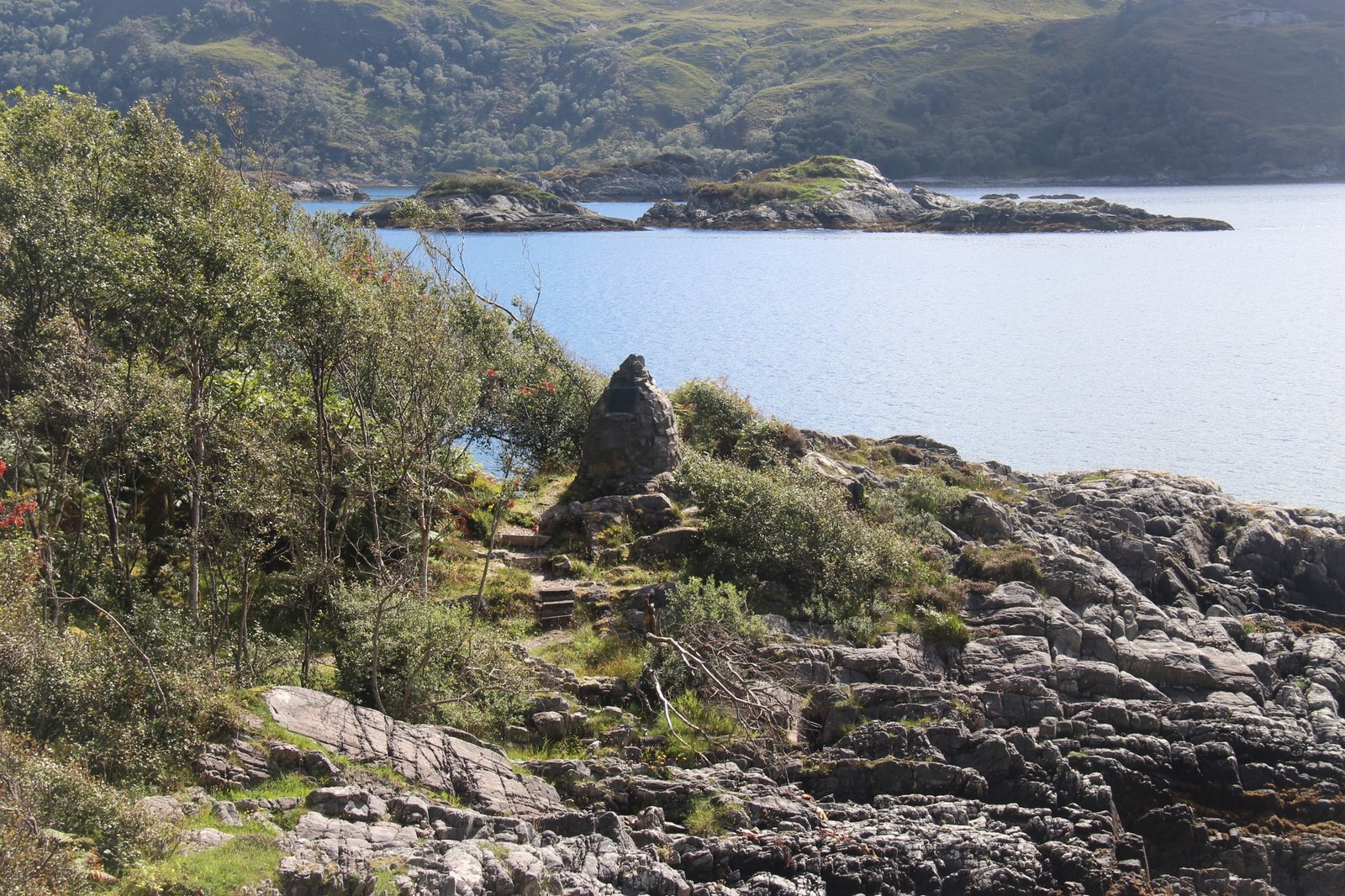 Beasdale: Prince’s Cairn and Eilean Ceann Fèidh