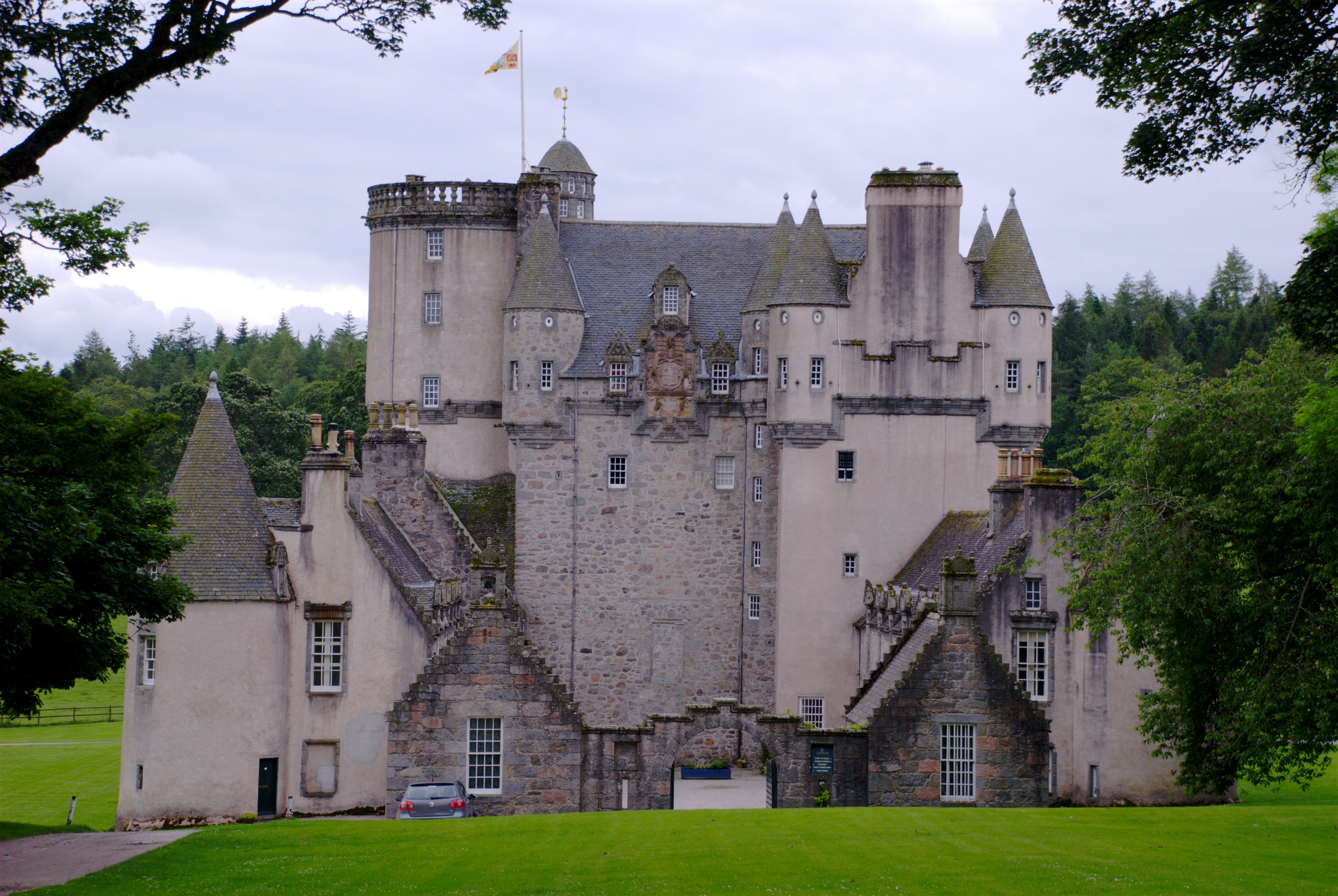 Castle Fraser, approaching from the carpark
