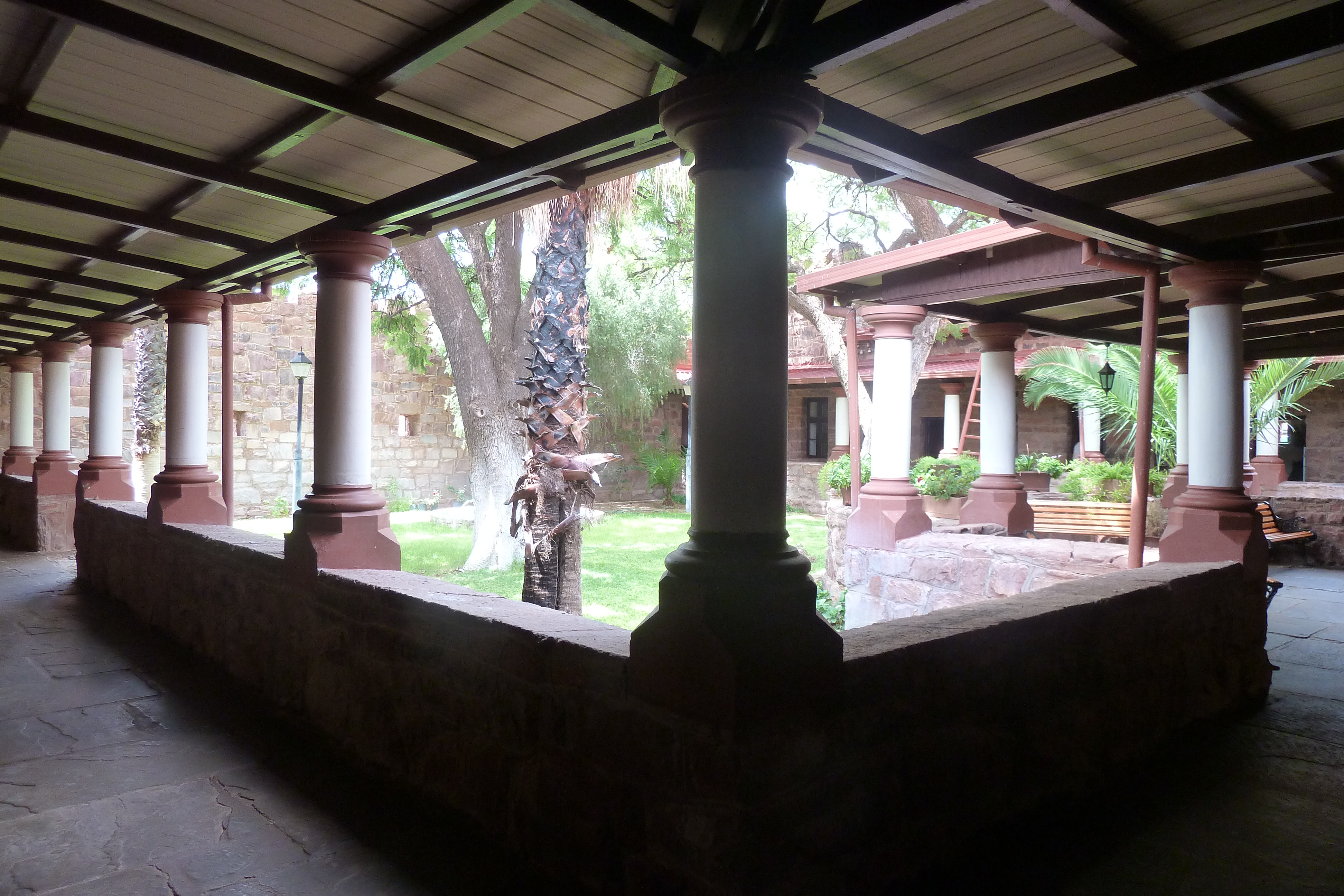 Schloss Duwisib Innenhof als Art Kreuzgang