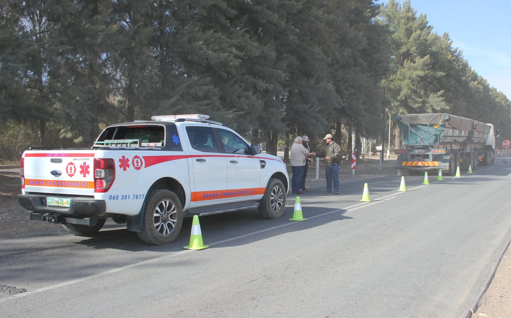 Orania Veiligheidsdienste (OVD) securing a road after a truck breakdown