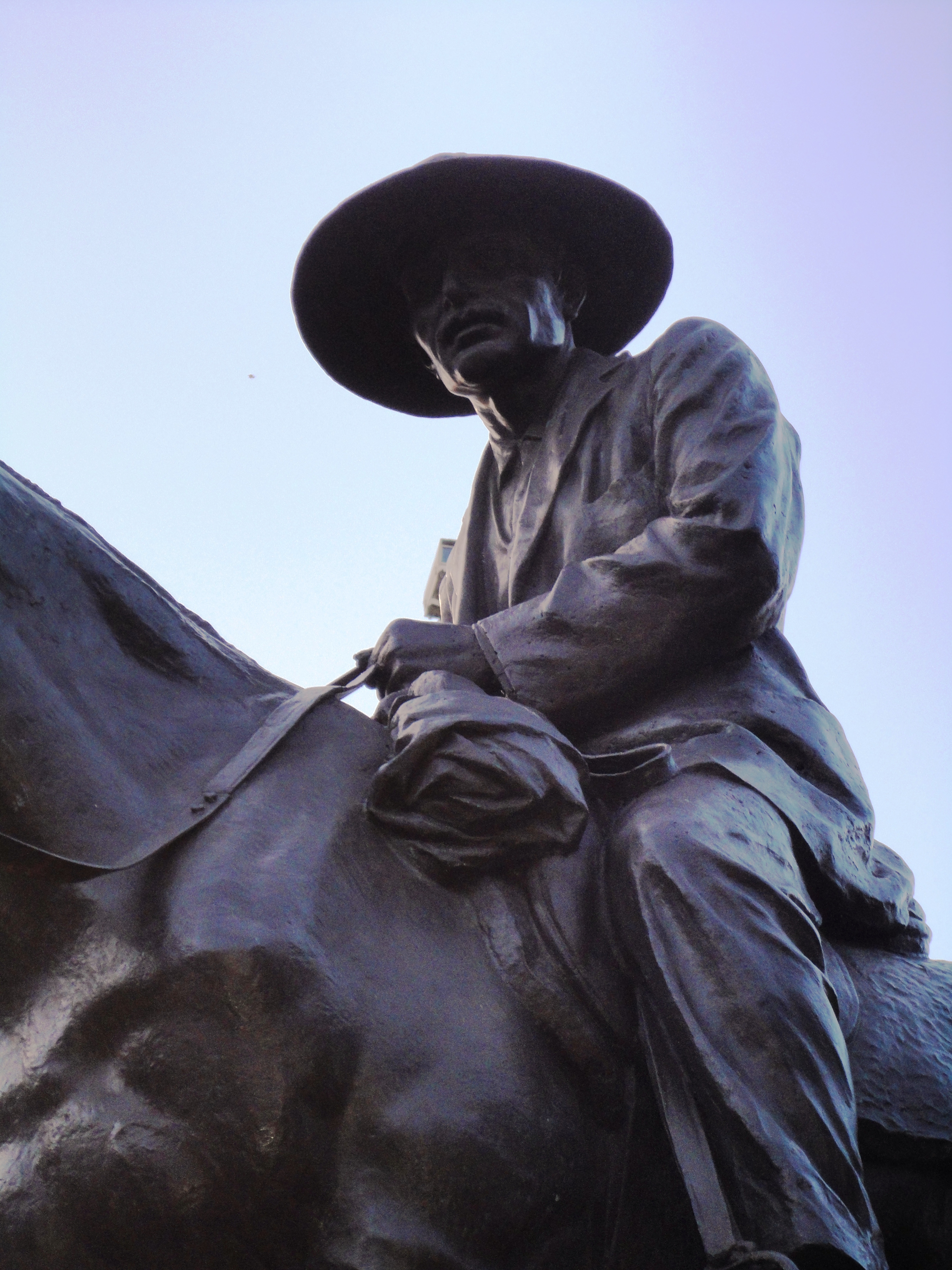 Equestrian statue of Dick King on the north shore of Durban bay