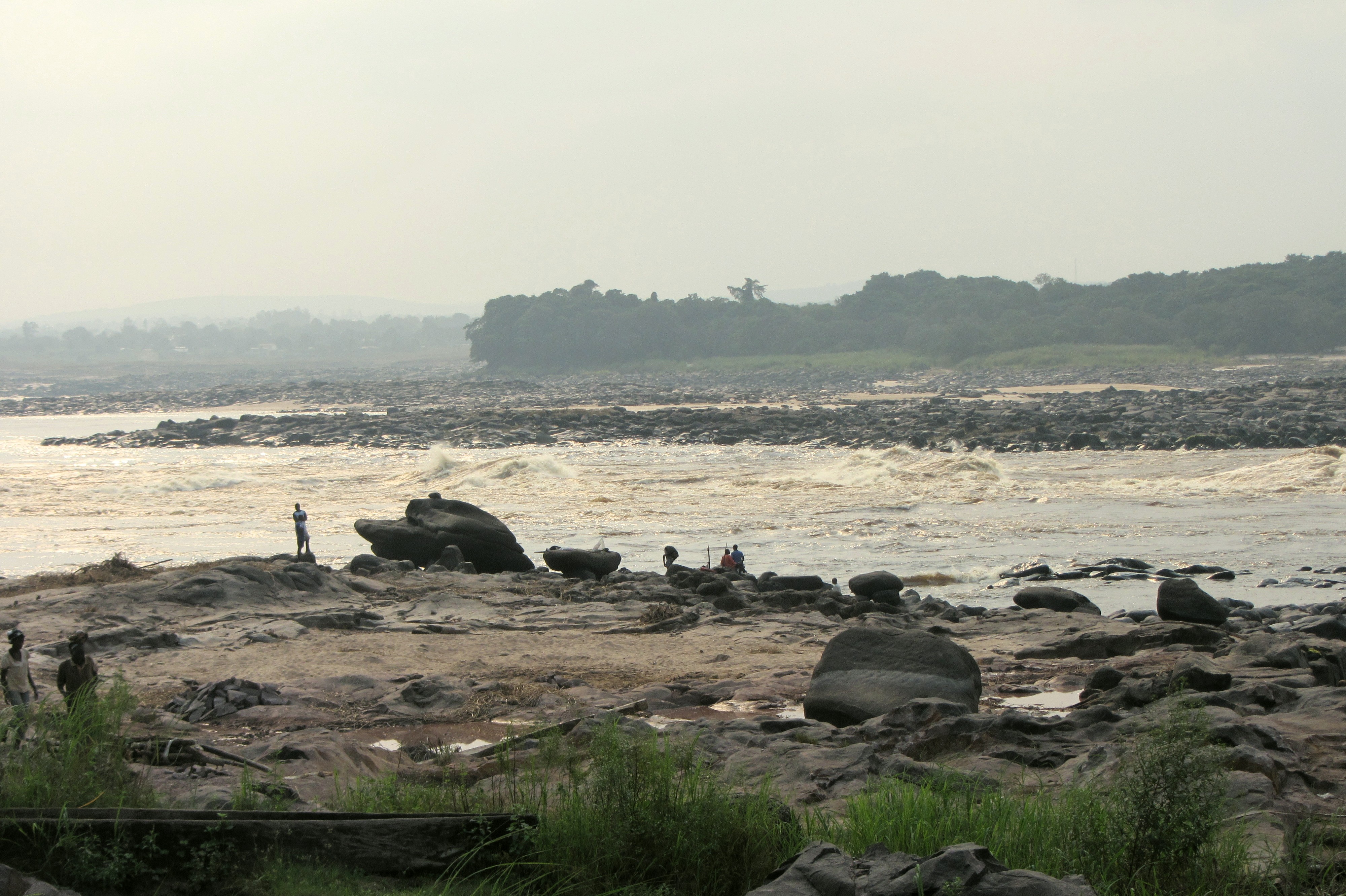 Banks of Congo River in Kinshasa