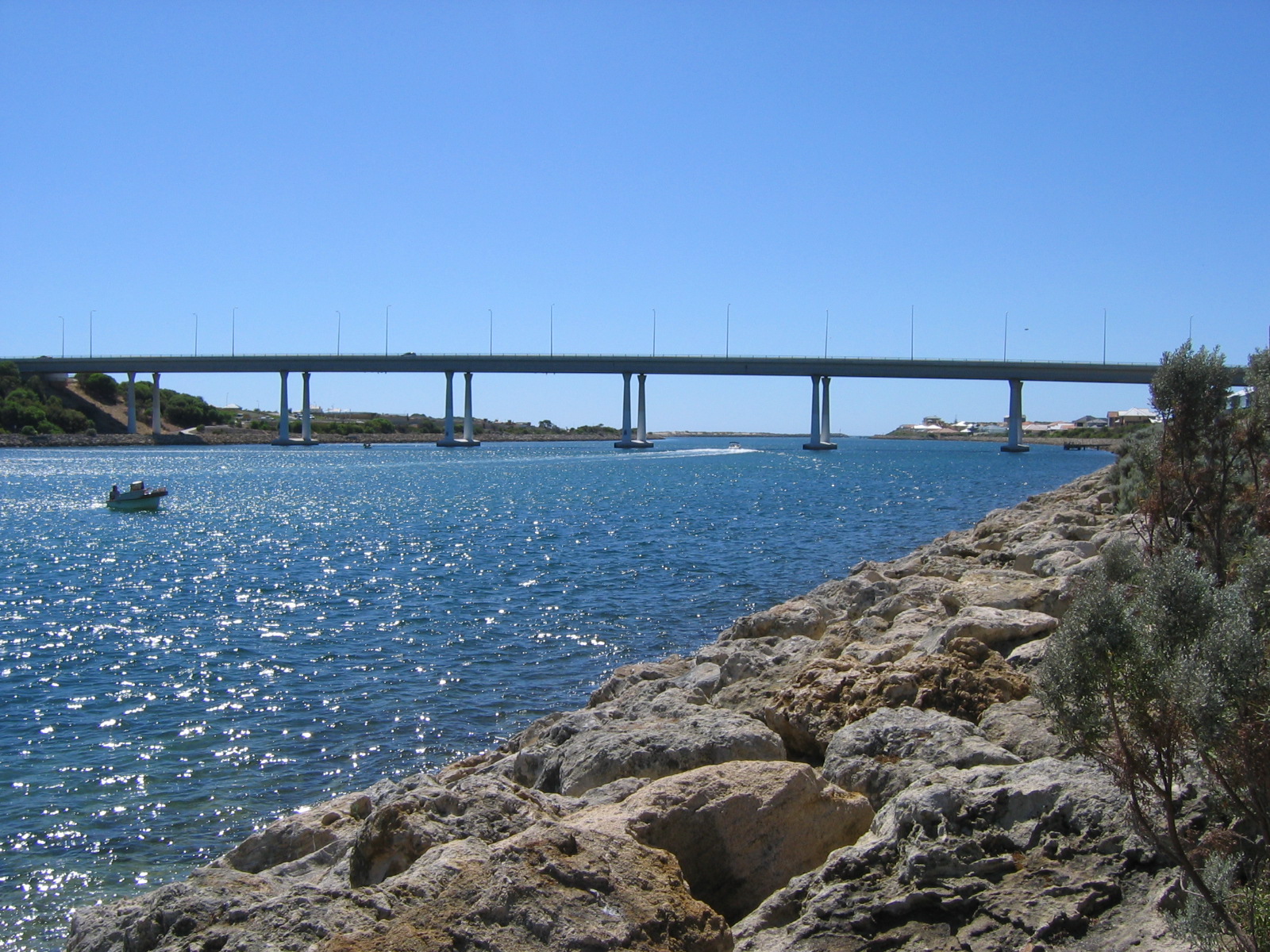 Dawesville Channel south of w:Mandurah, Western Australia showing the Port Bouvard Bridge on Old Coast Road.