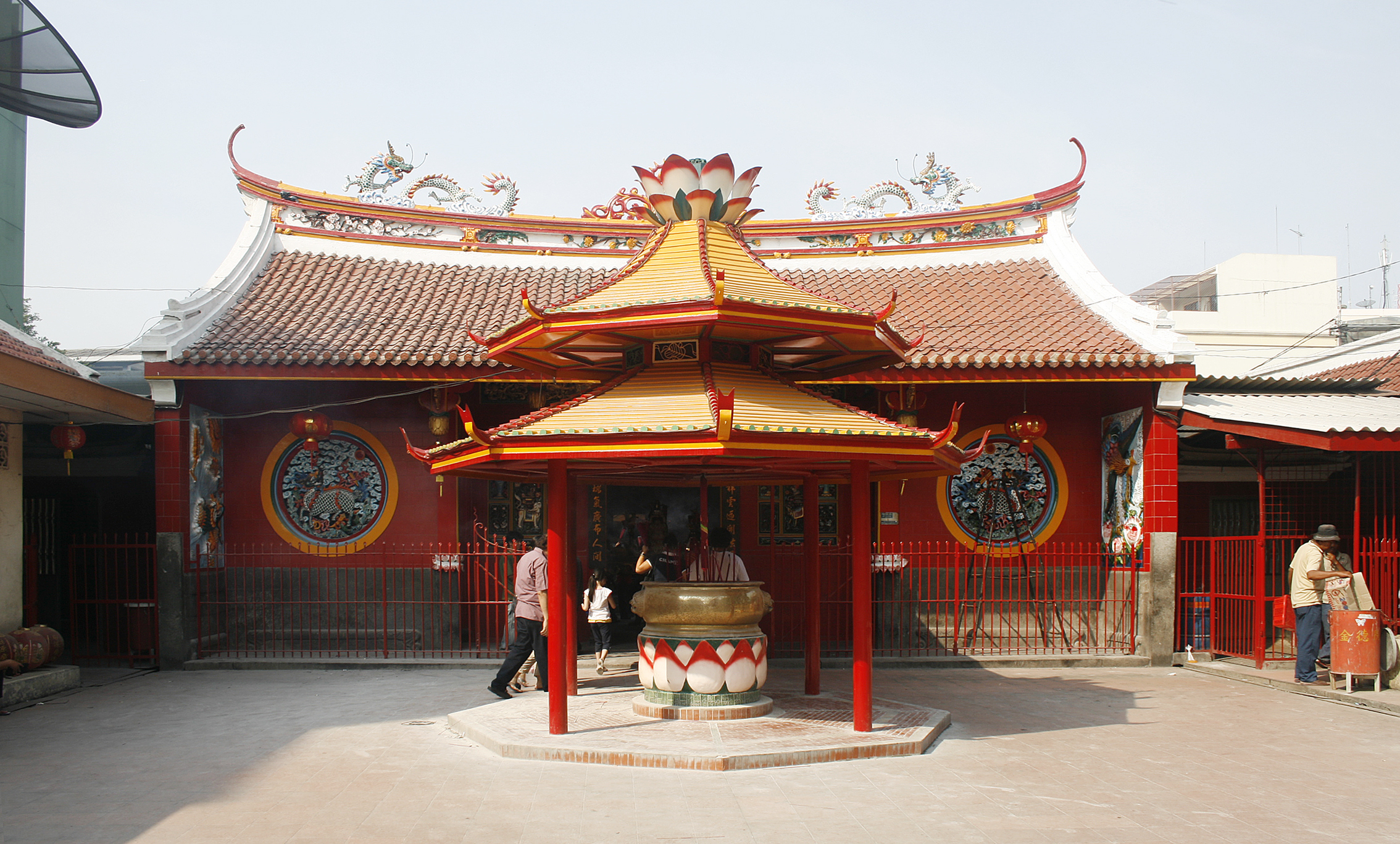 Jin De Yuan Chinese temple (Vihara Dharma Bhakti) in Glodok, Jakarta Chinatown, Indonesia.