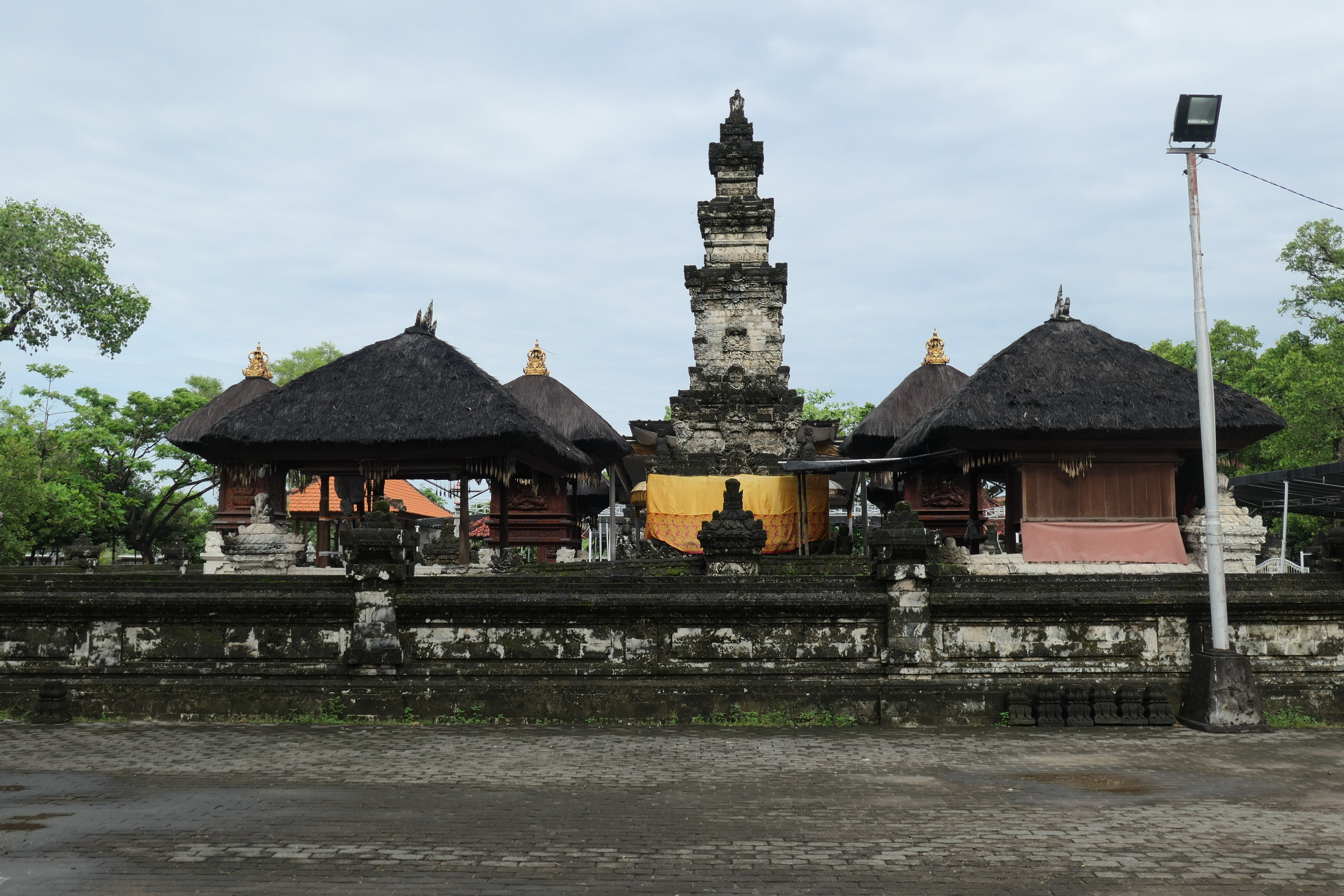 001 Overview of Main Temple, Pura Sakenan, Serangan, Bali, photograph by Anandajoti Bhikkhu