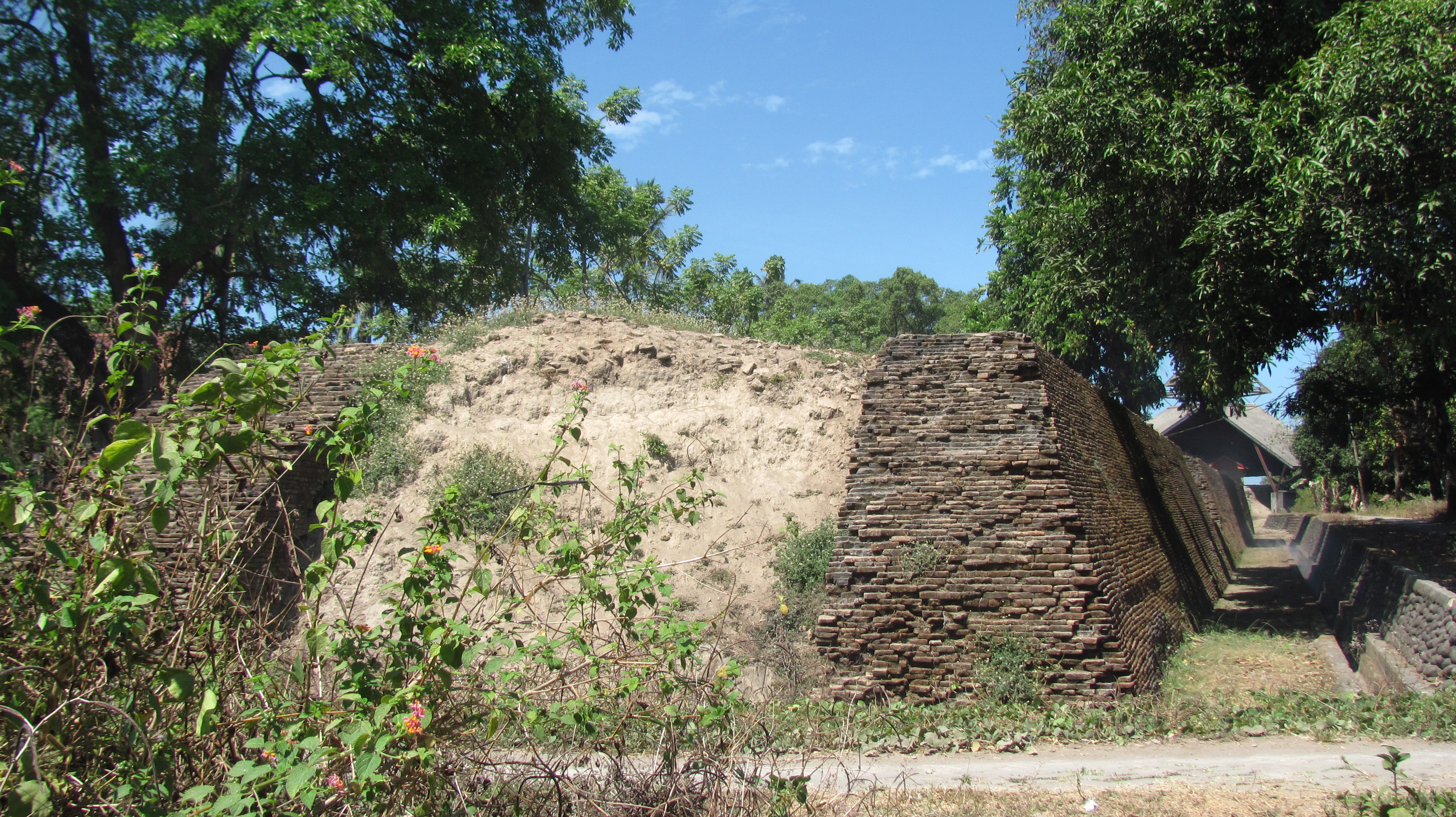 Western wall, Fort "Benteng Samba Opu", Sungguminasa near Makassar, Sulawesi, Indonesia