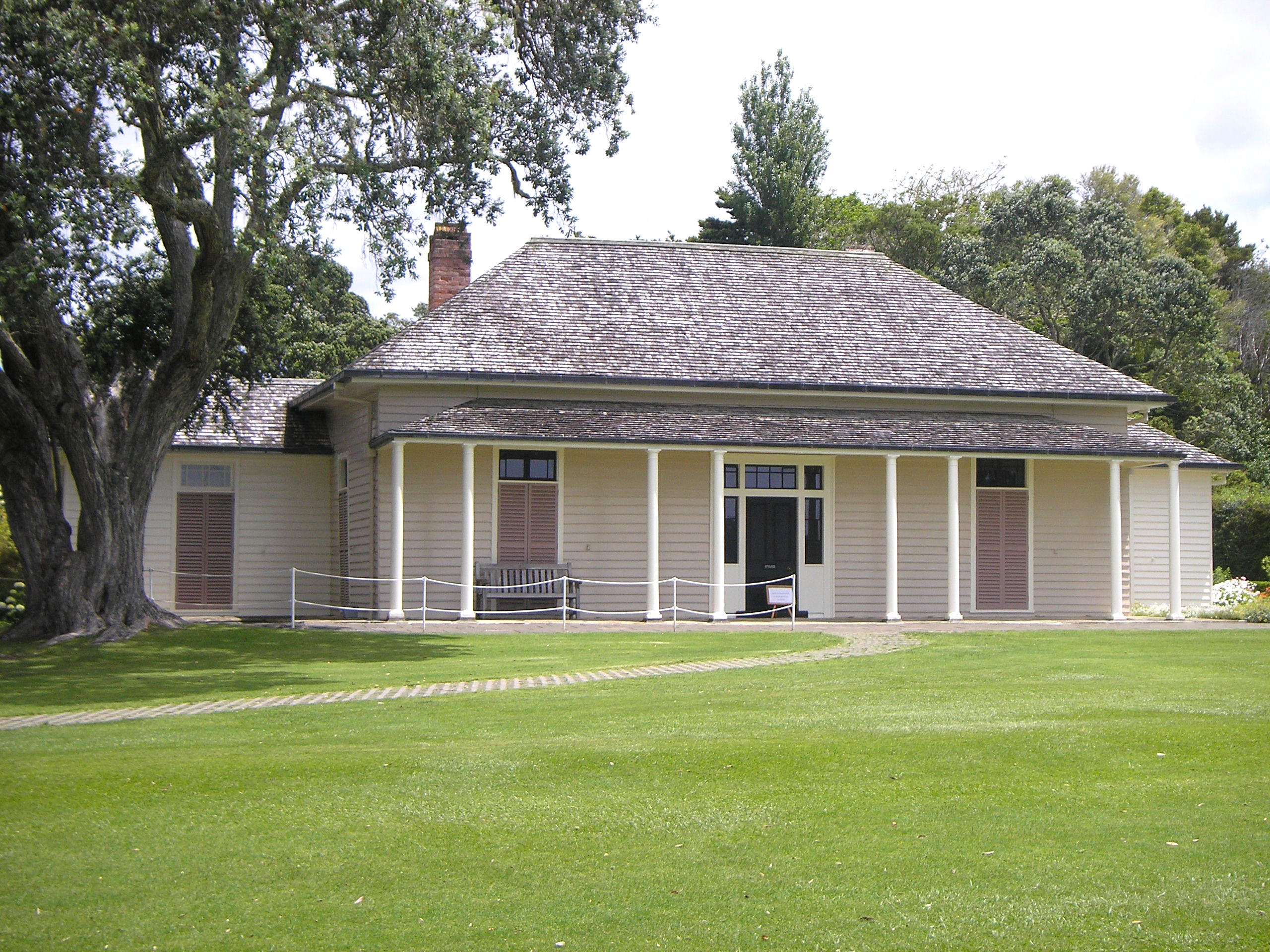 Treaty House, Waitangi in 2006 with historic protection NZHPT Category I, registration number 6.