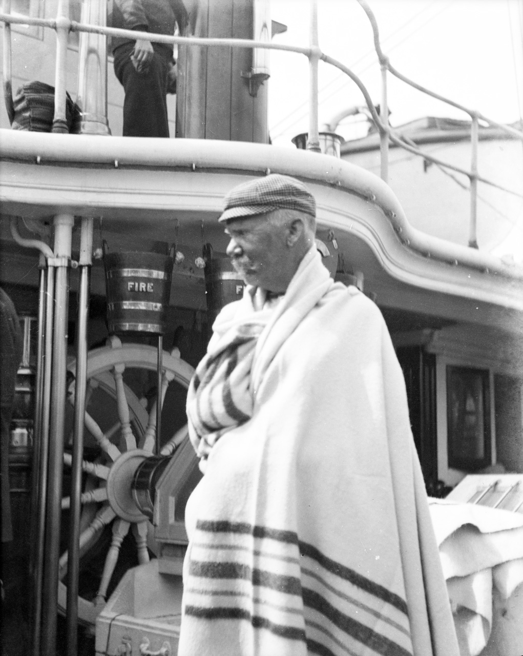 A survivor from the 'Elingamite' onboard HMS 'Penguin'.jpg