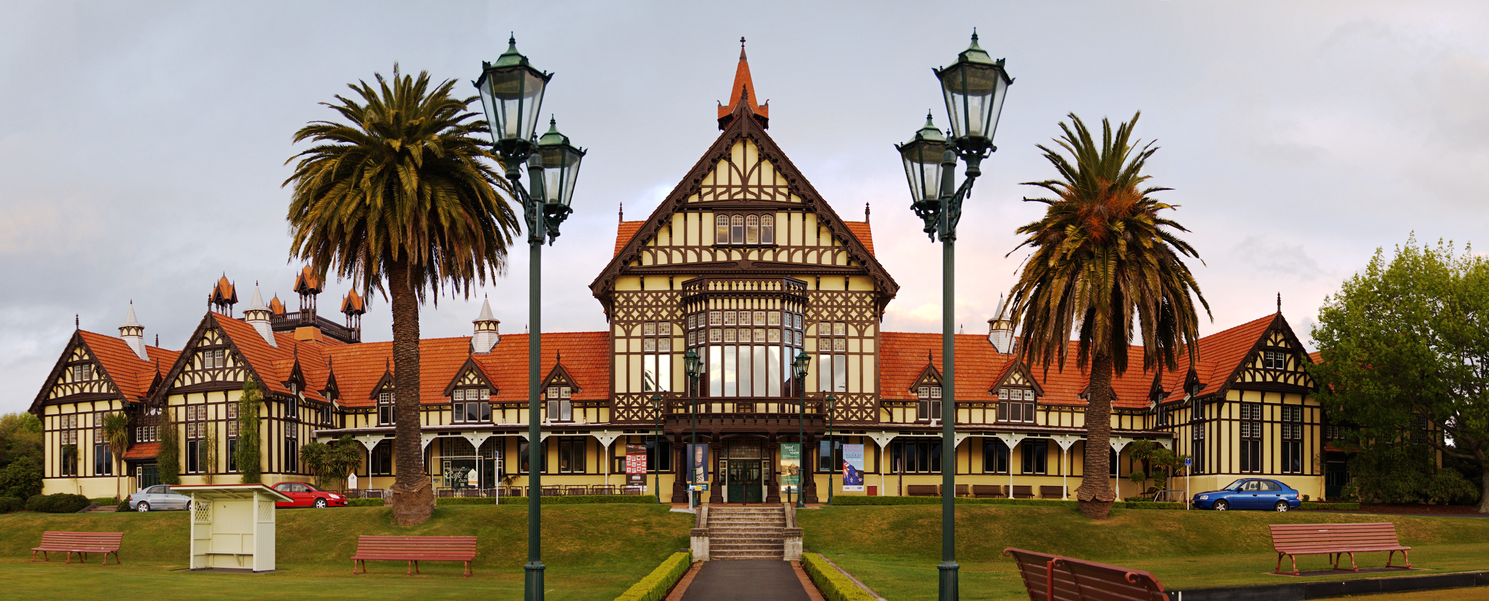 A panorama of the Rotorua Museum at sunset from 9 shots by my Nikon D50, created by Hugin/autopano-sift/enblend and touched up with GIMP. Full sized version available upon request (I know the most left image is blurred. But I cannot fix it since I'm no longer in Rotorua). New Zealand Historic Places Trust Register number: 141.