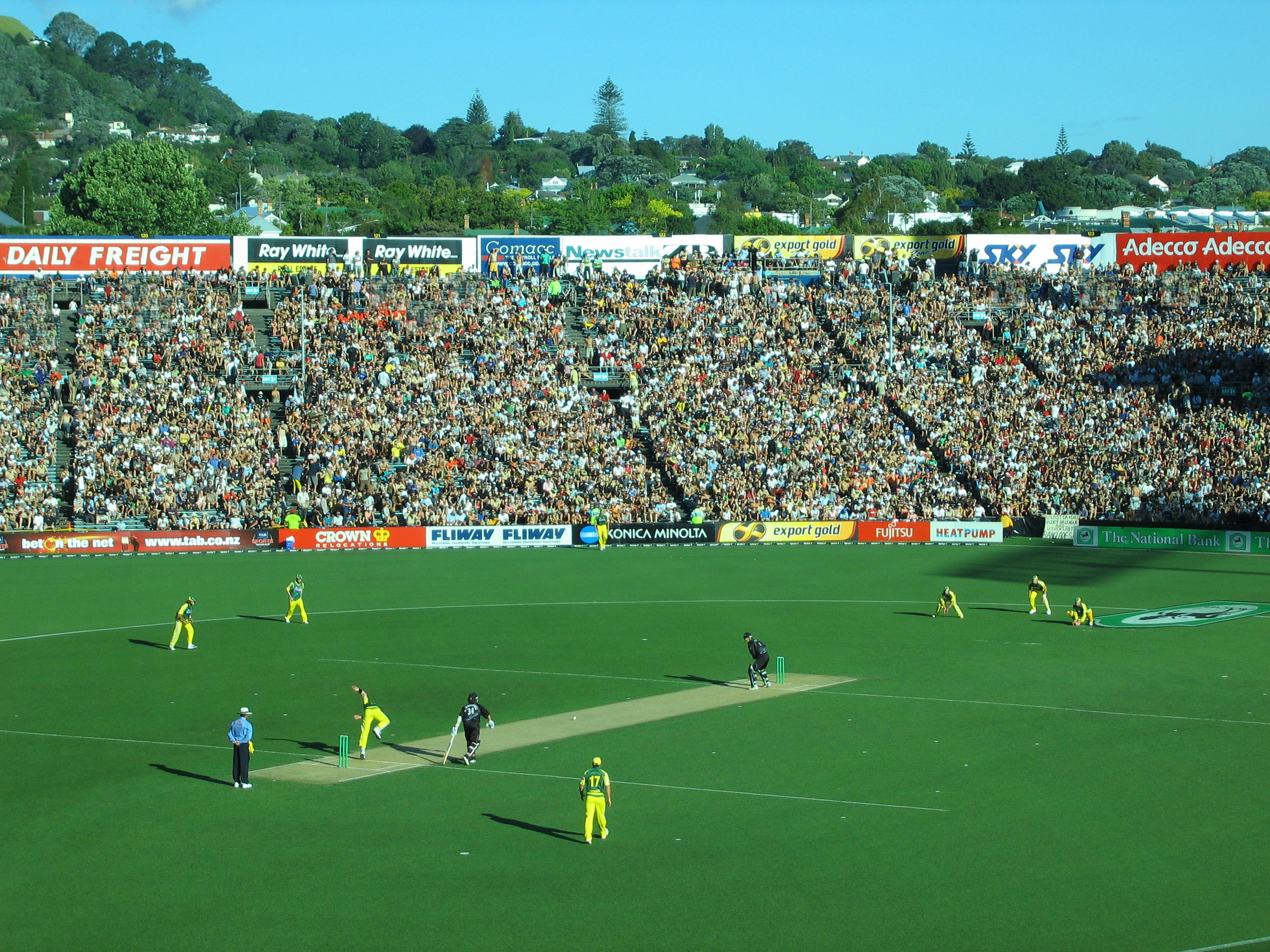 Australia vs. New Zealand, Eden Park, Game 1 of the Chappell-Hadlee Series 2005.
