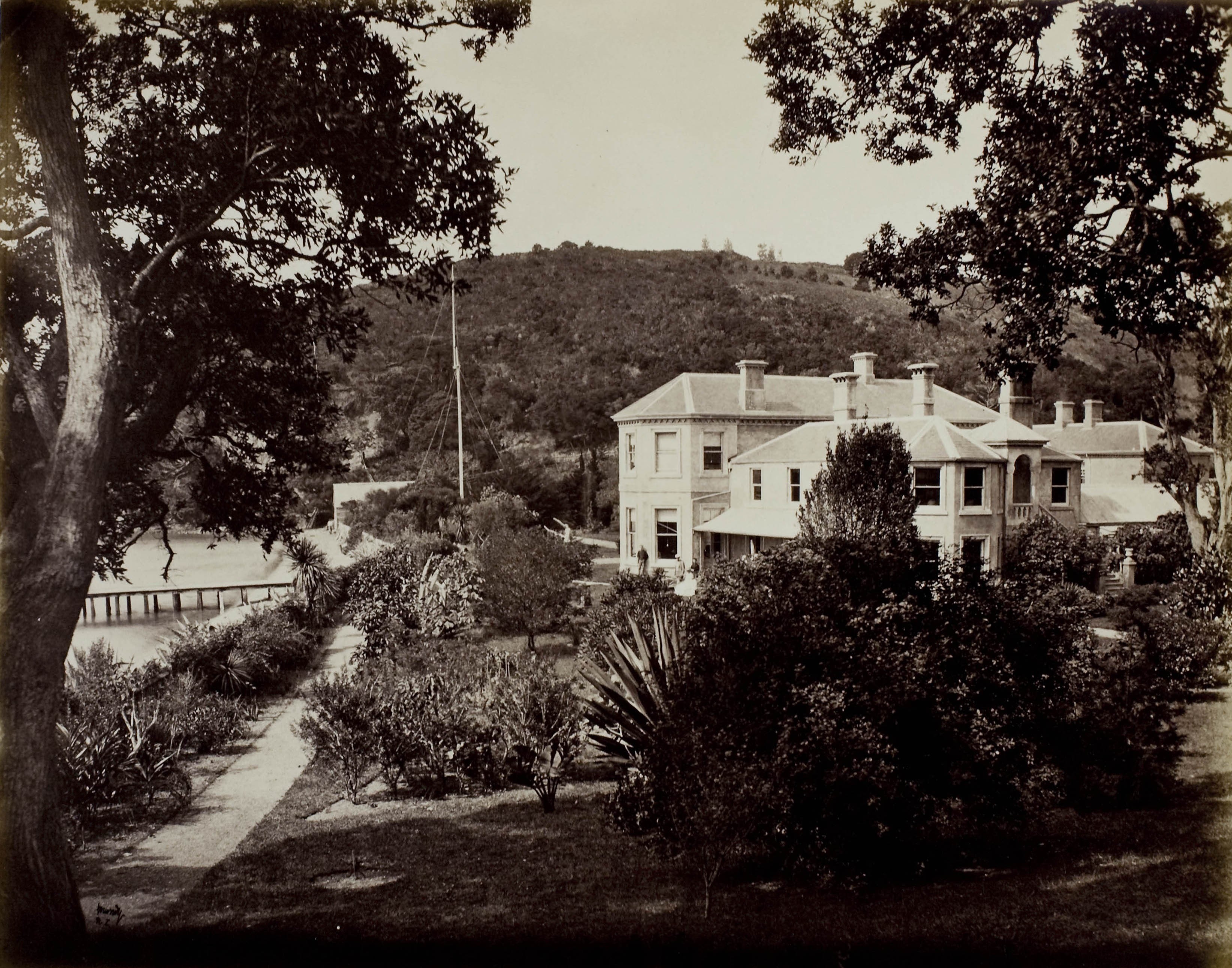 Mansion House, Kawau Island, New Zealand. Photograph Album Collection no. 88, Sir George Grey Special Collections, Auckland City Libraries.
