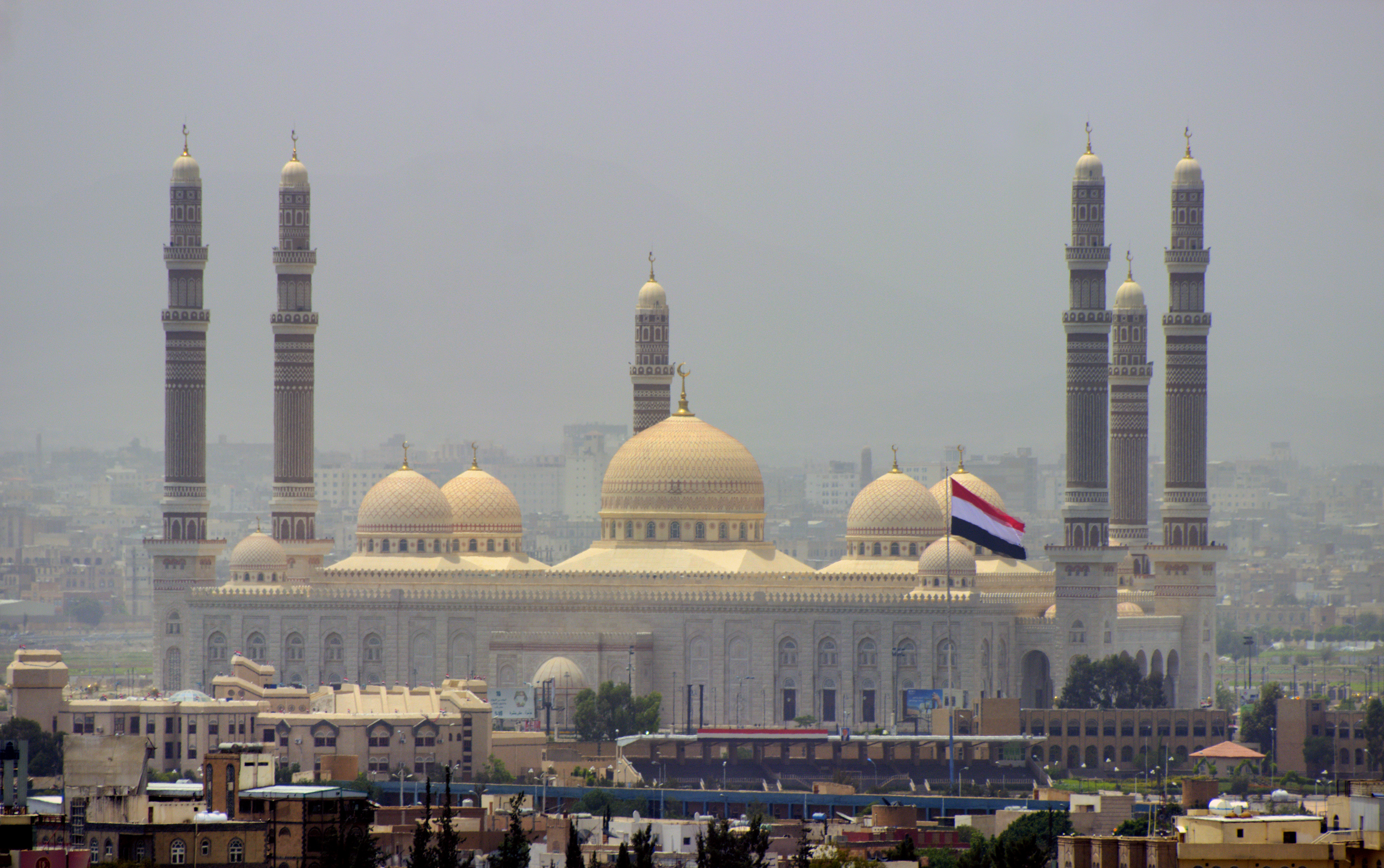 Al Saleh Mosque - Sana'a 2013