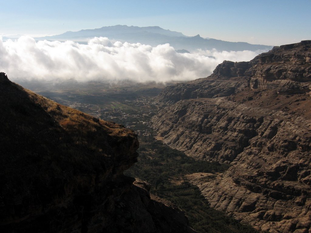 The wadi under the village of Kawkaban