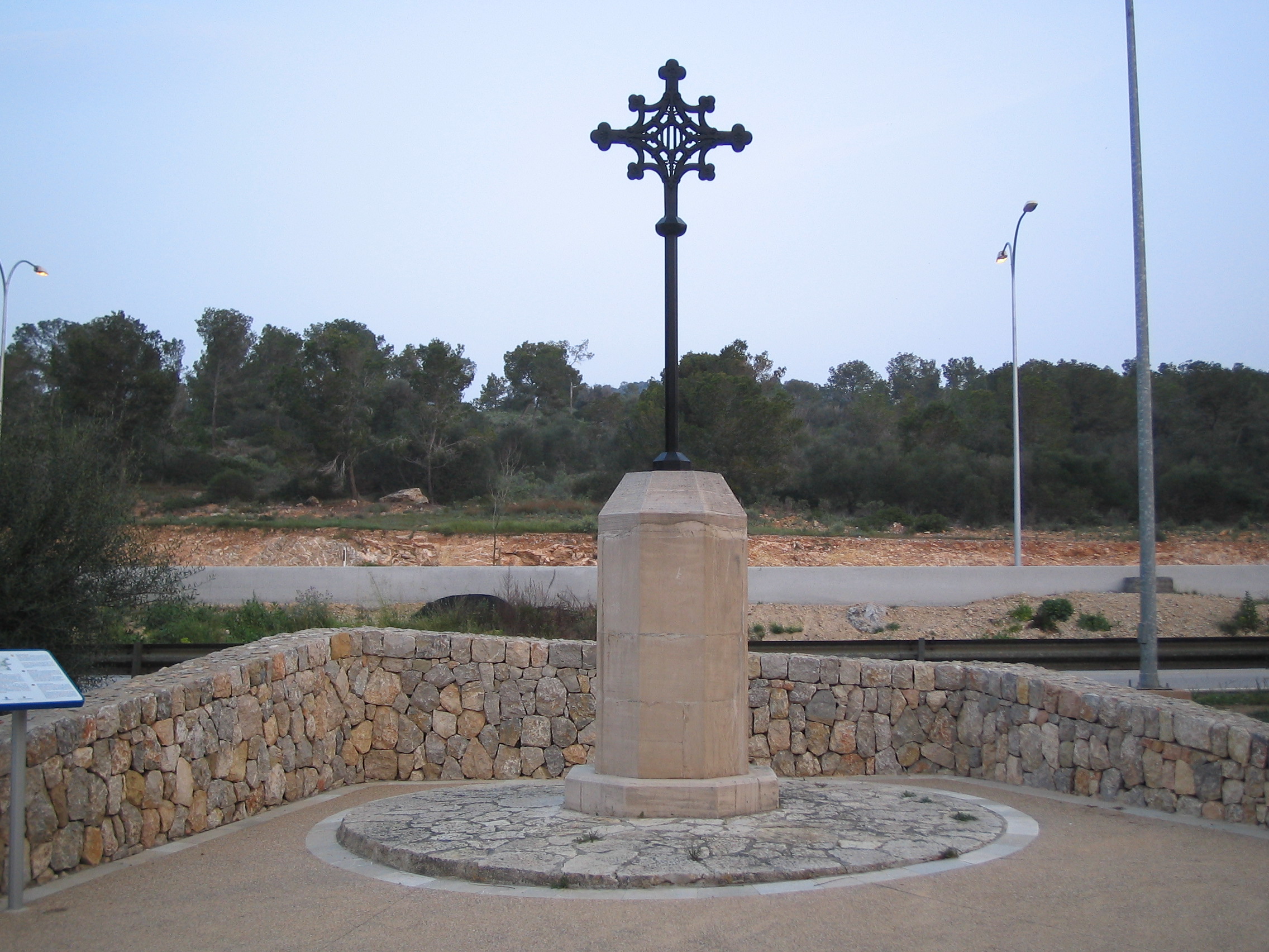 Monument regarding the burial site of the nobility knights that died in battle during the conquer of Mallorca in 1229, Gillem Montcada and his nephew Ramón.