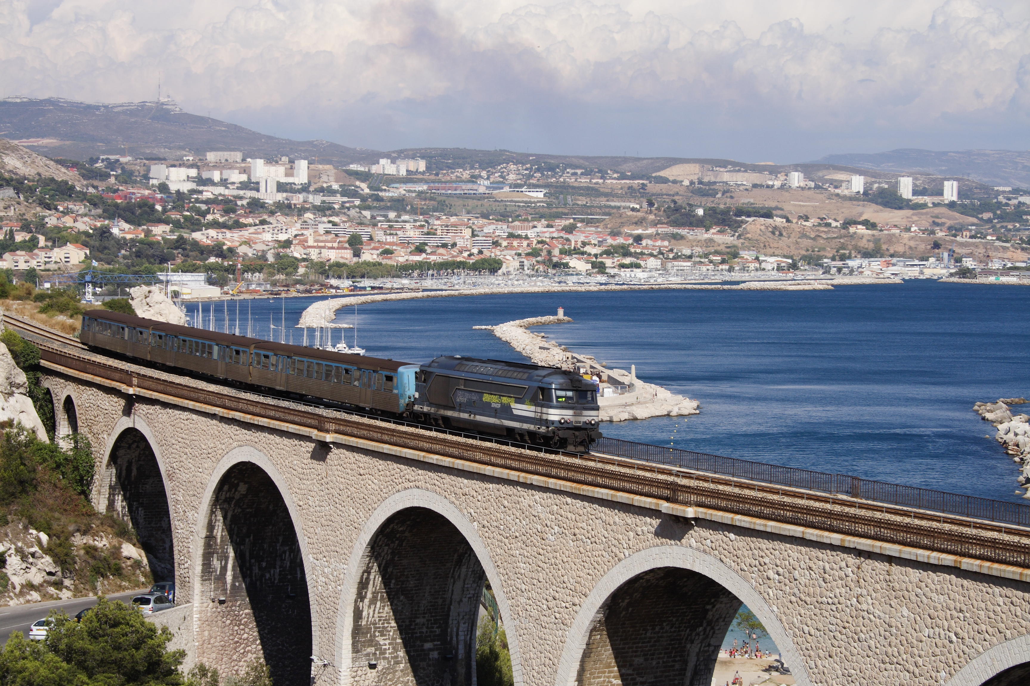 A diesel-electric locomotive BB 67400 (567573) on the 'Viaduc de Corbières', near l'Estaque (Marseille, France).