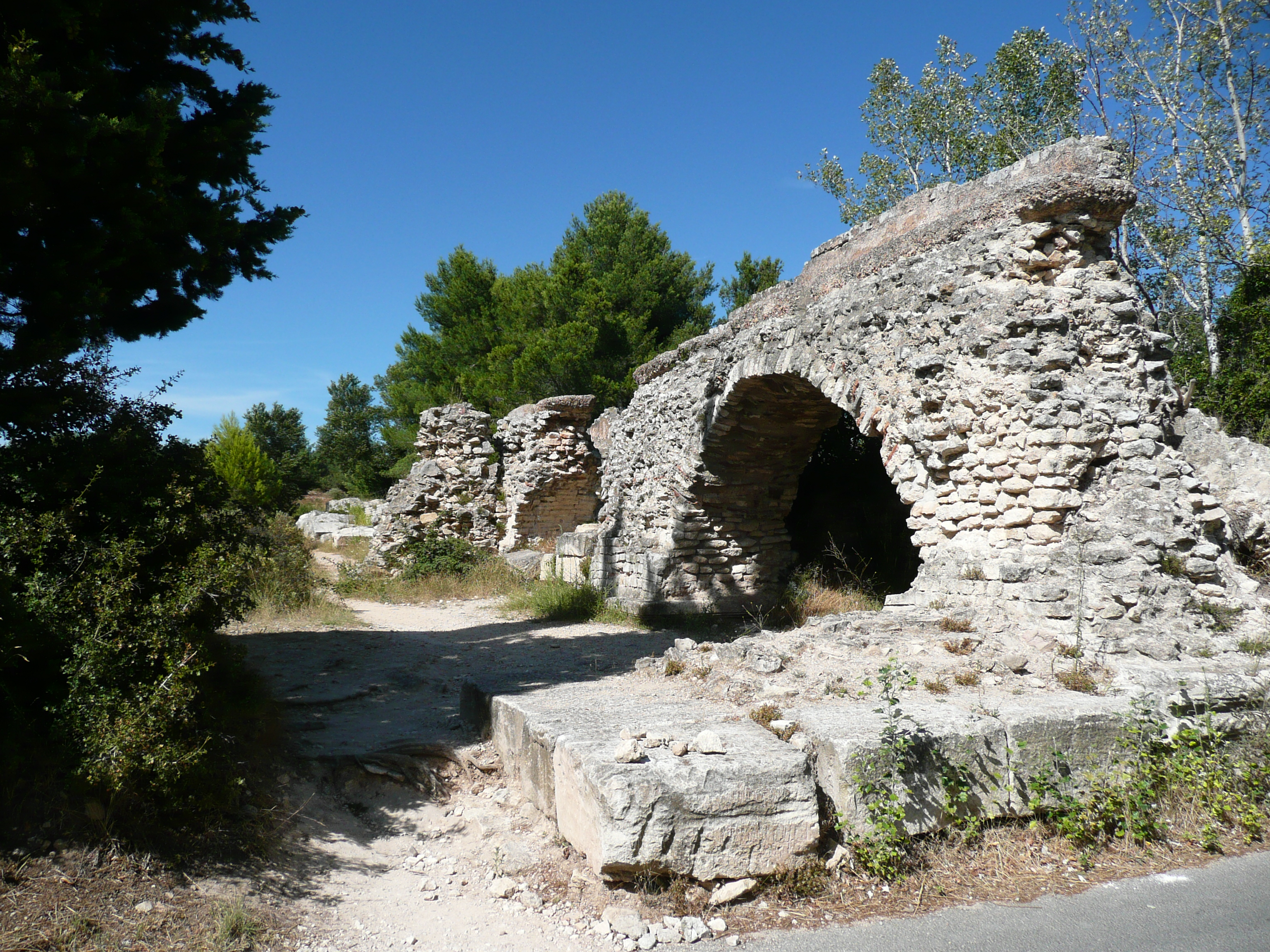 Barbegal aqueduct