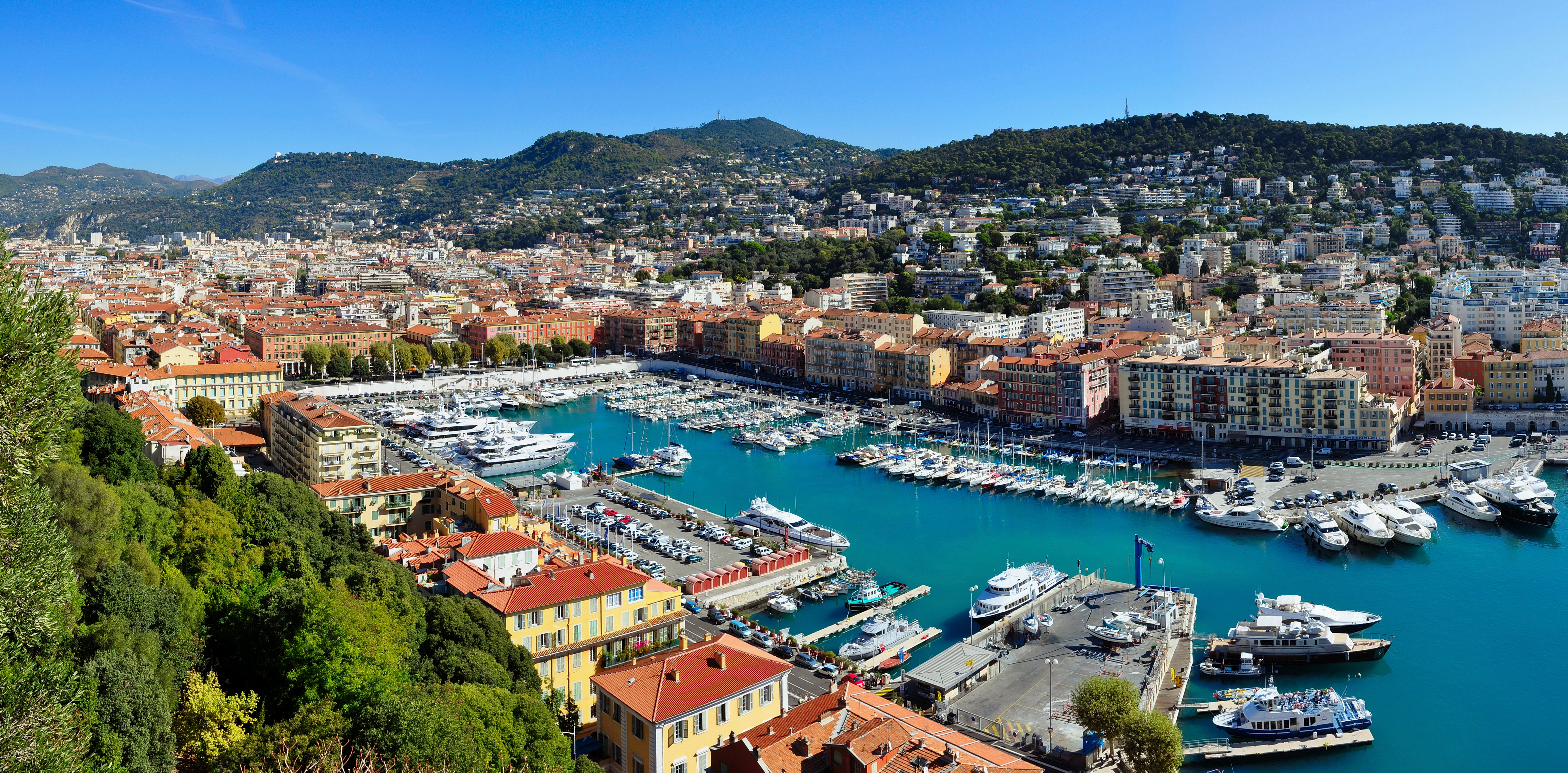 The harbour of Nice (Alpes-Maritimes, Provence-Alpes-Côte d’Azur, France), seen from the hill of the fortress.