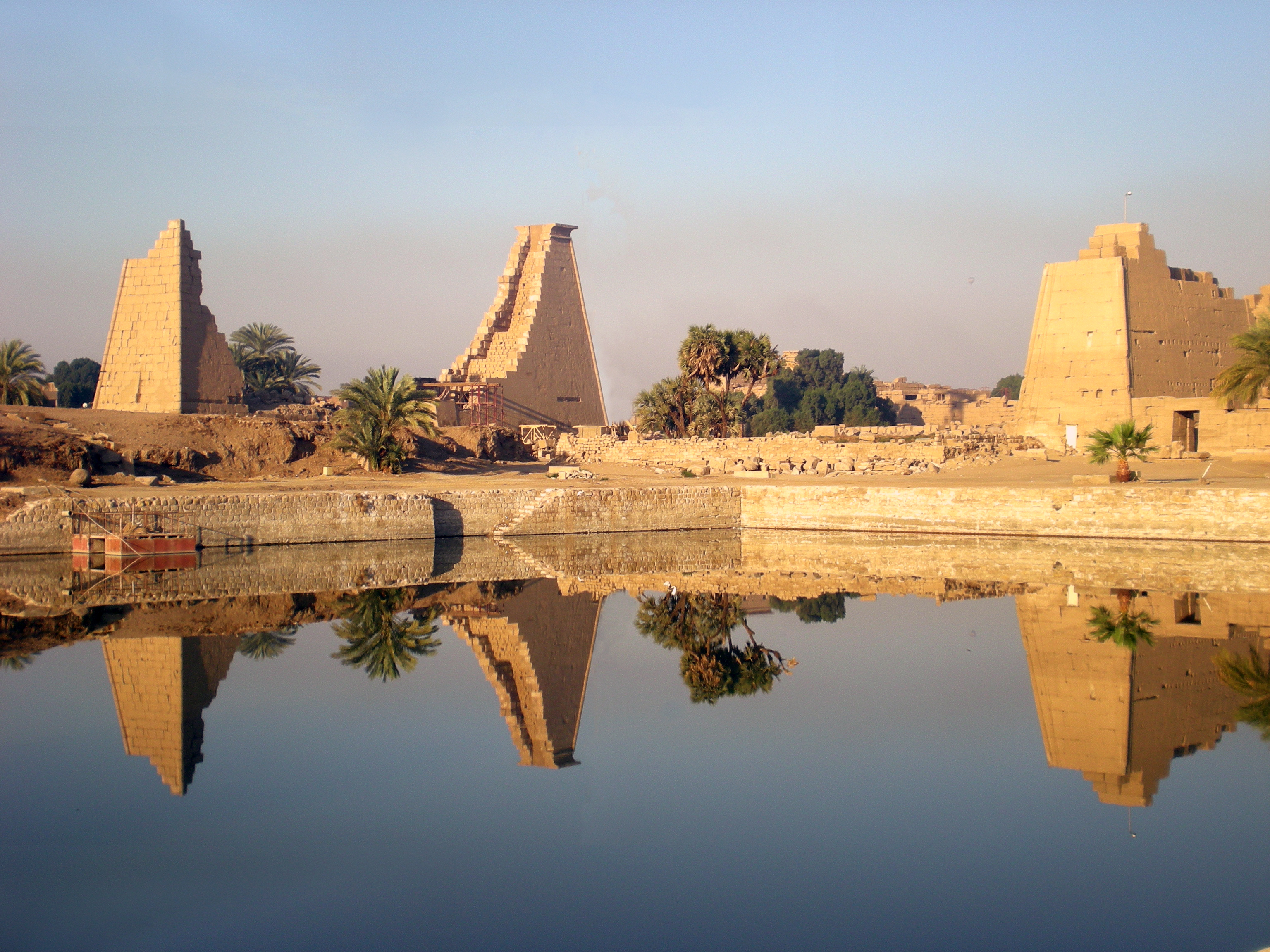 Sacred lake of Karnak temple, Egipt. March 2008.
