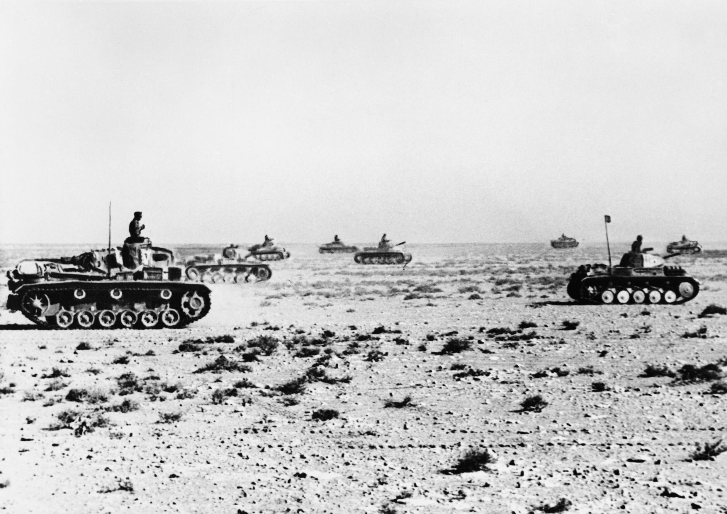 The Axis Offensive 1941 - 1942: German tanks advance in the desert shortly before the Battle of Sollum.