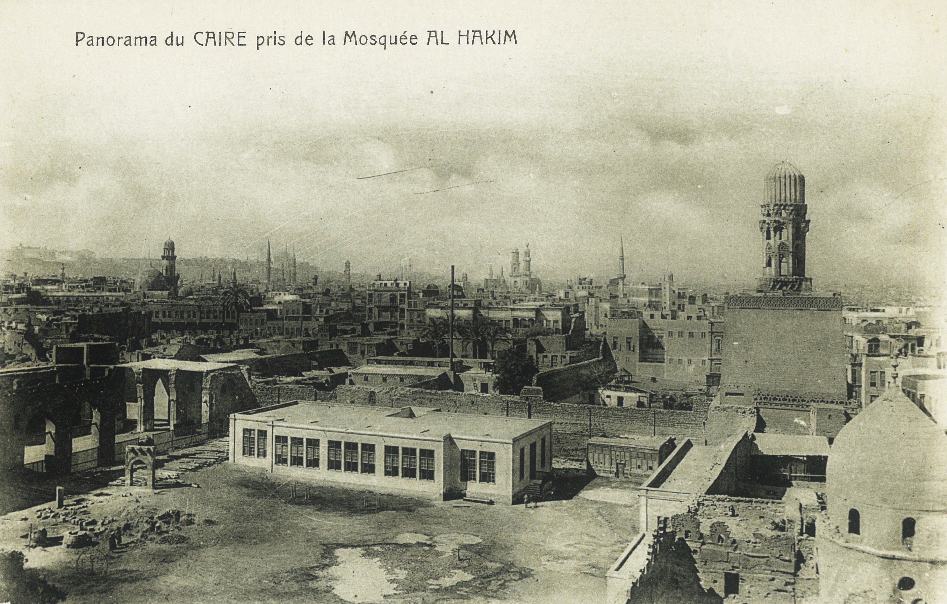 The old building of the Arab Museum in the ruinous mosque of al-Hakim. Postcard c. 1895.