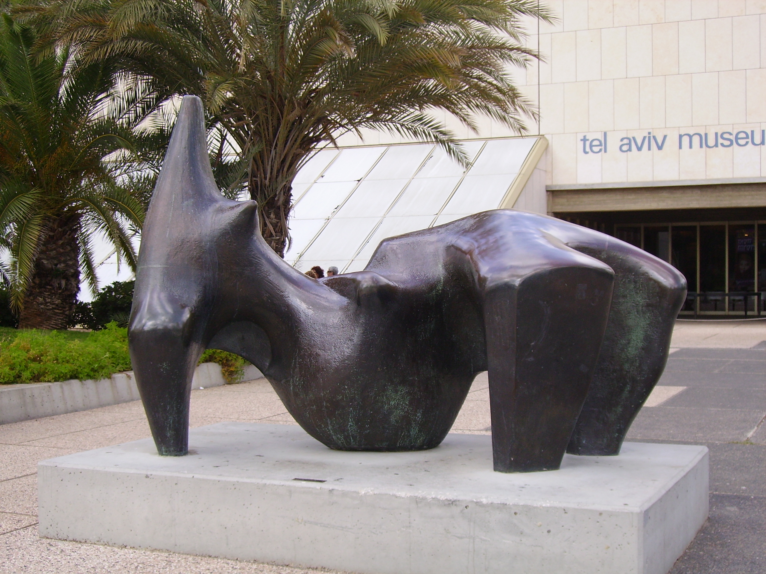 Reclining Figure 1969-70.