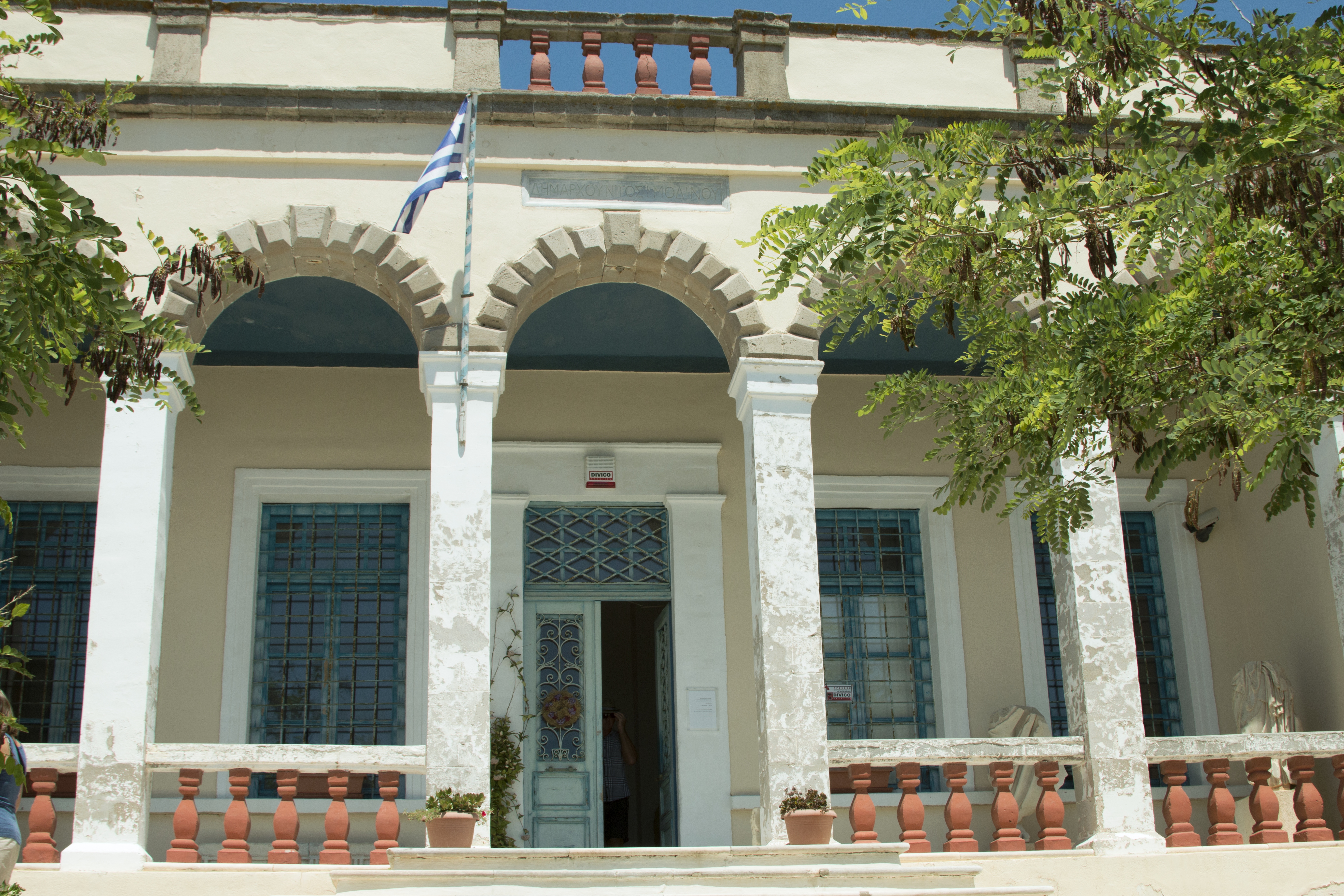 Archaeological Museum of Milos, facade of the building.