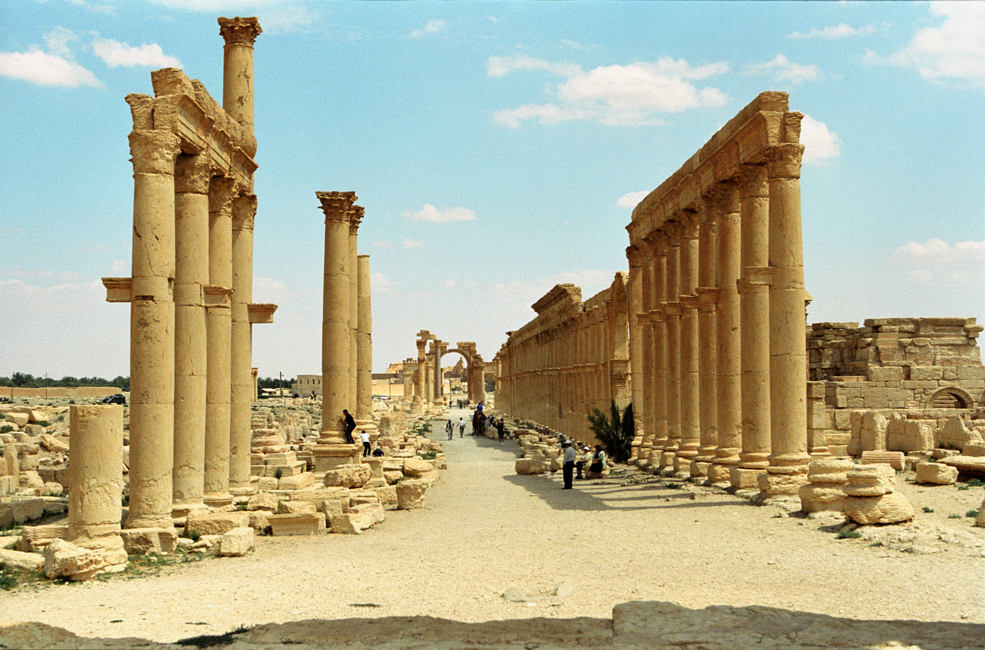 Palmyra, the Grande Colonnade Street