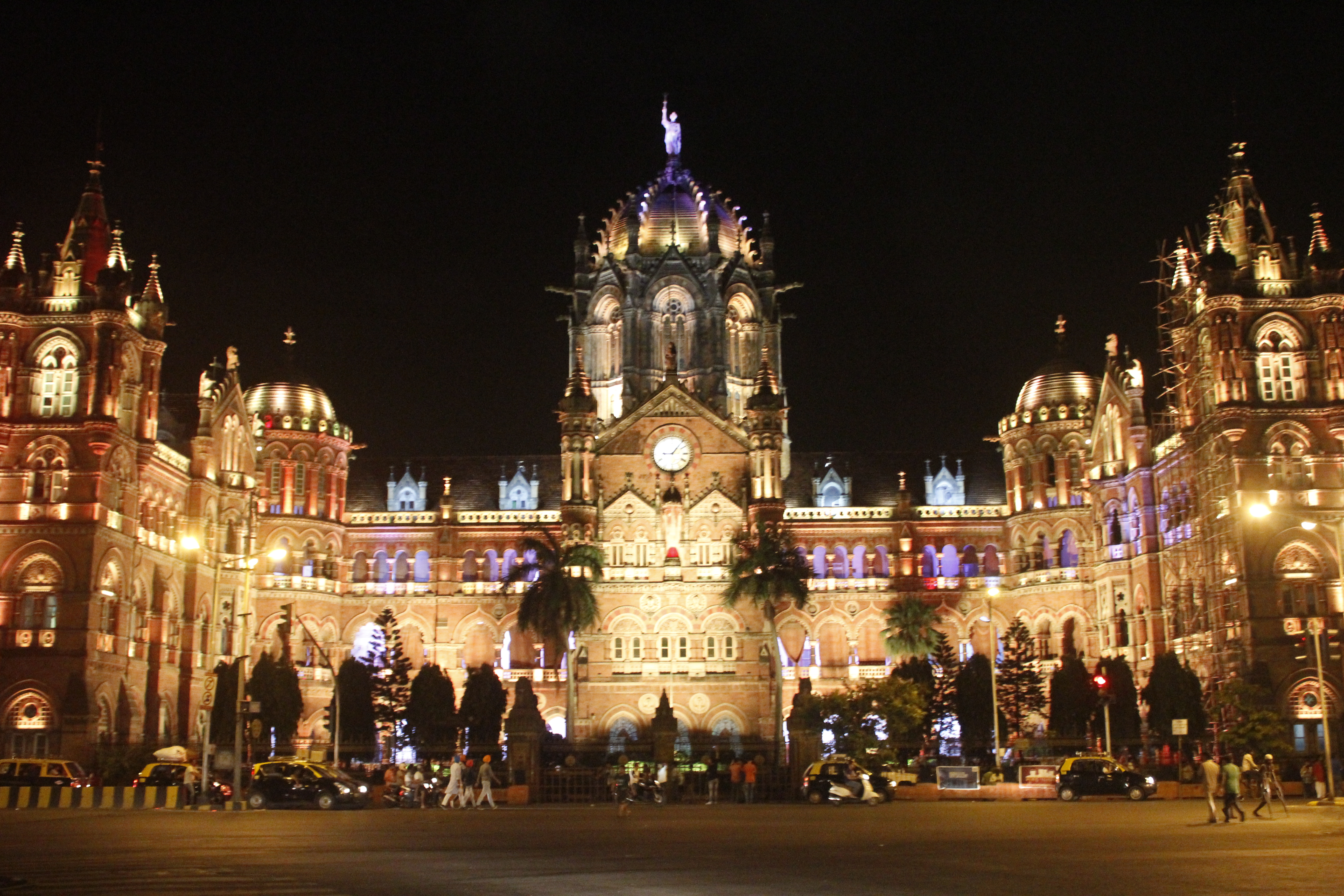 Chatrapati Shivaji Terminus (Victoria Terminus Station).jpg