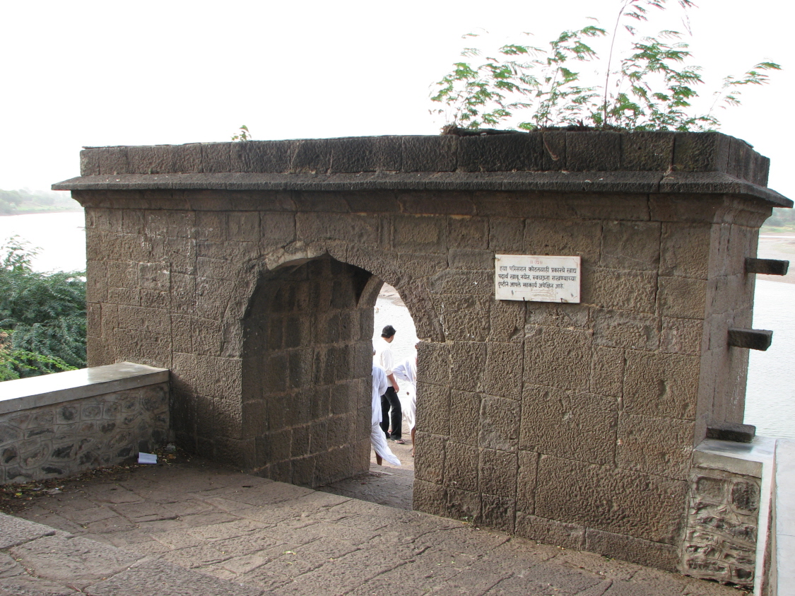 Arch under which Sambhaji was killed. Tulapur, Maharashtra, India