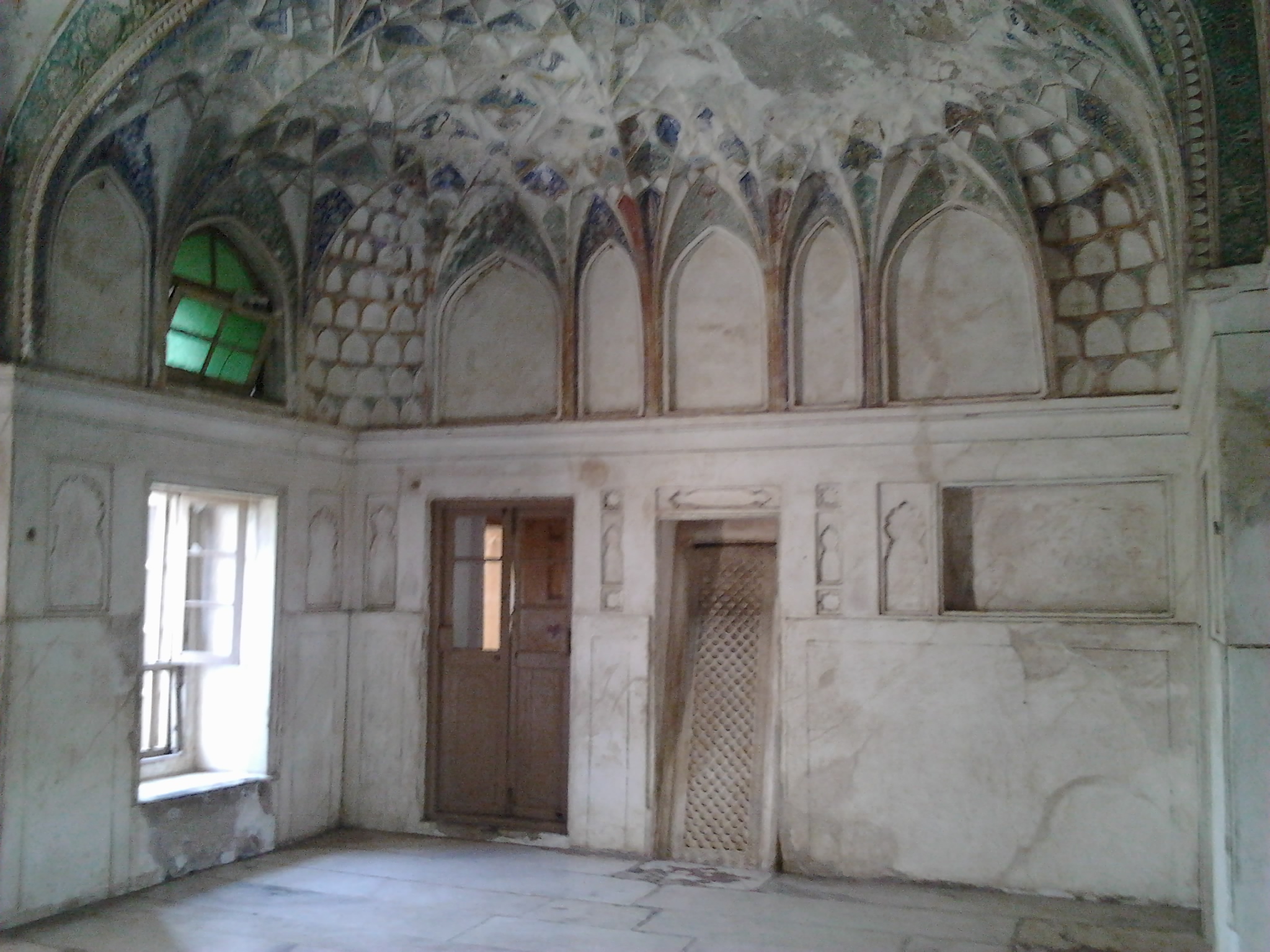 Royal bath or hammam shahi qila Burhanpur