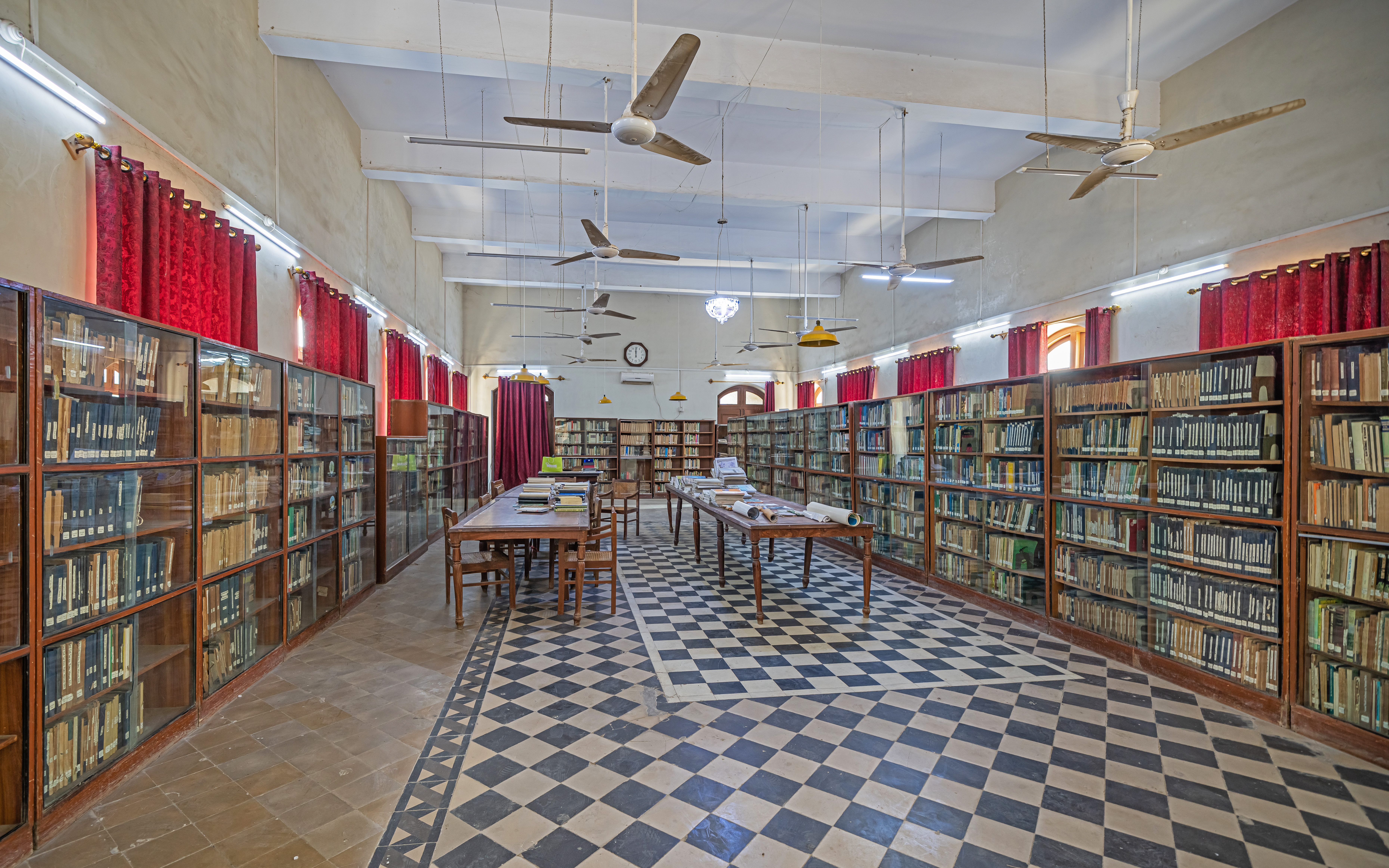 Former Freemasons Lodge Building in Karachi, Pakistan: library on the third floor