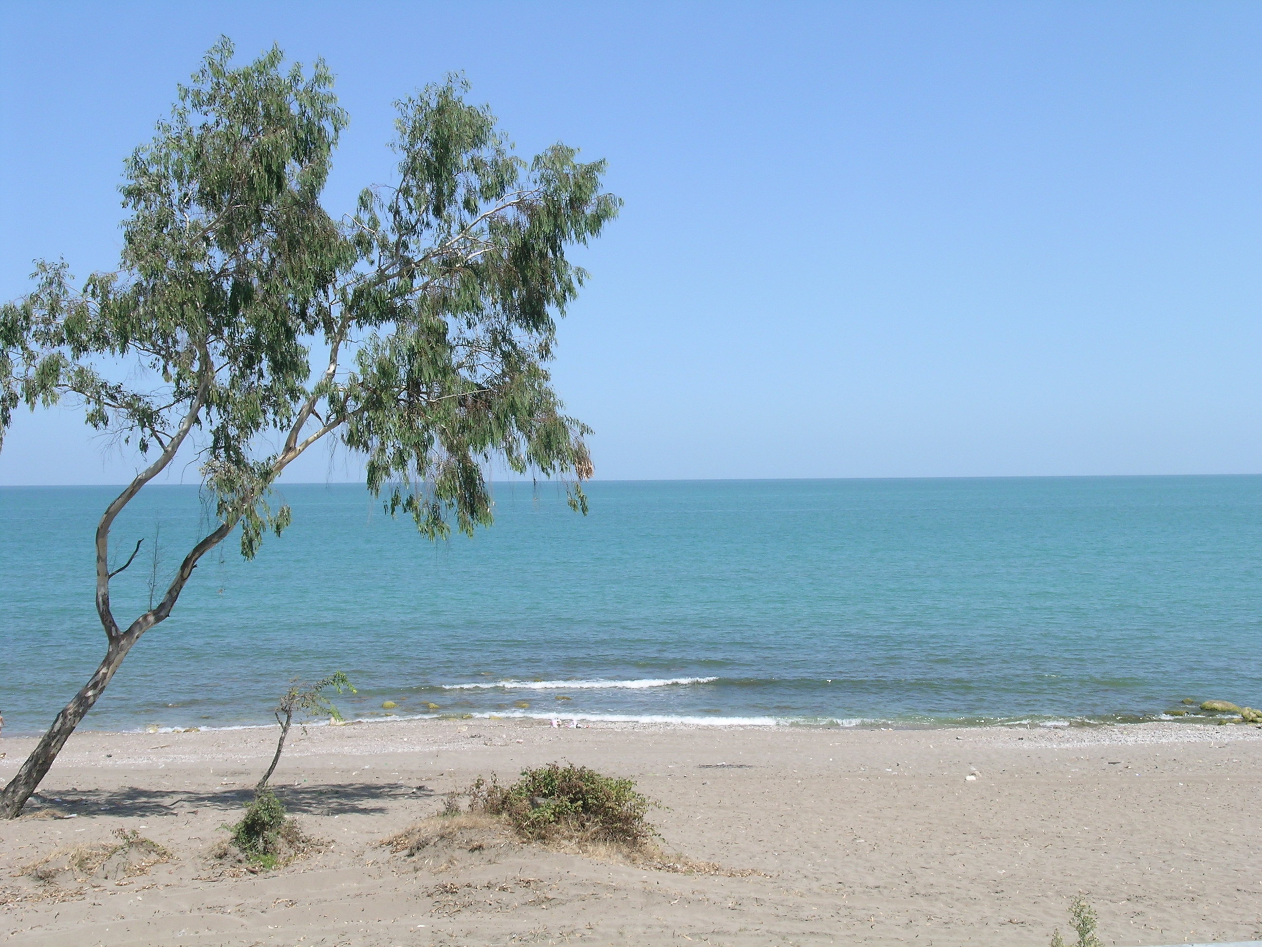 A view of Mazandaran Sea (Caspian Sea) from Noshahr beach